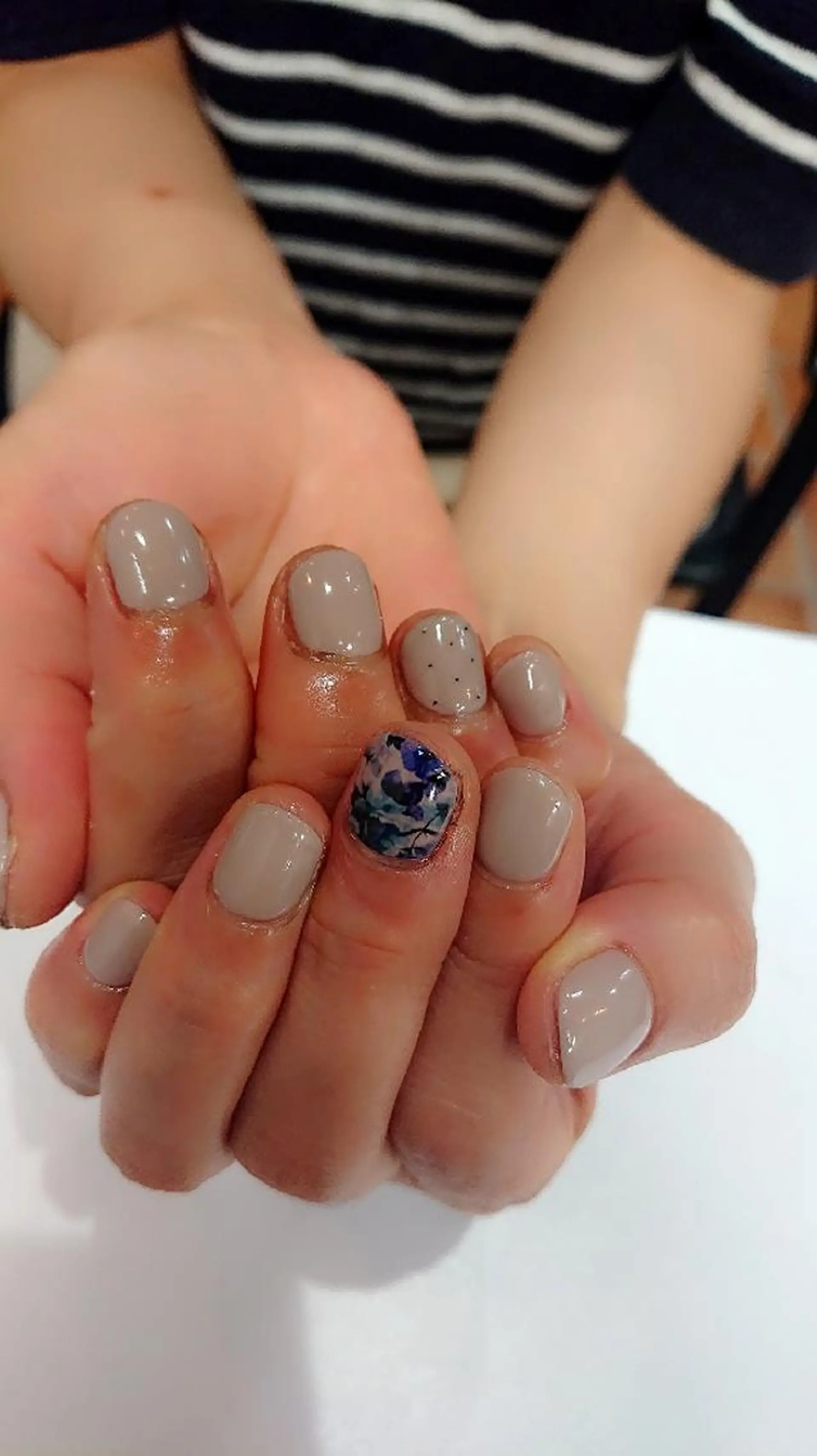 ネイル 🍒当日もOK🍒 𝑳𝑼𝑵𝑨花井のネイルデザイン