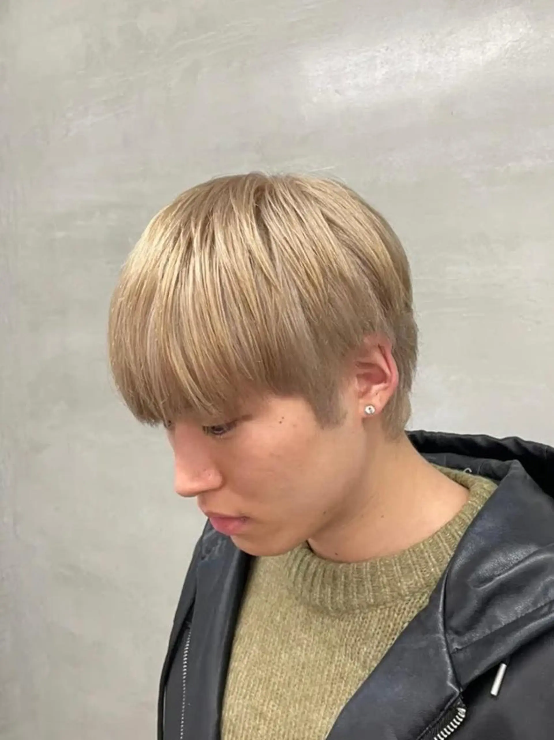 カラー メンズ 鶴井 美空のヘアスタイル