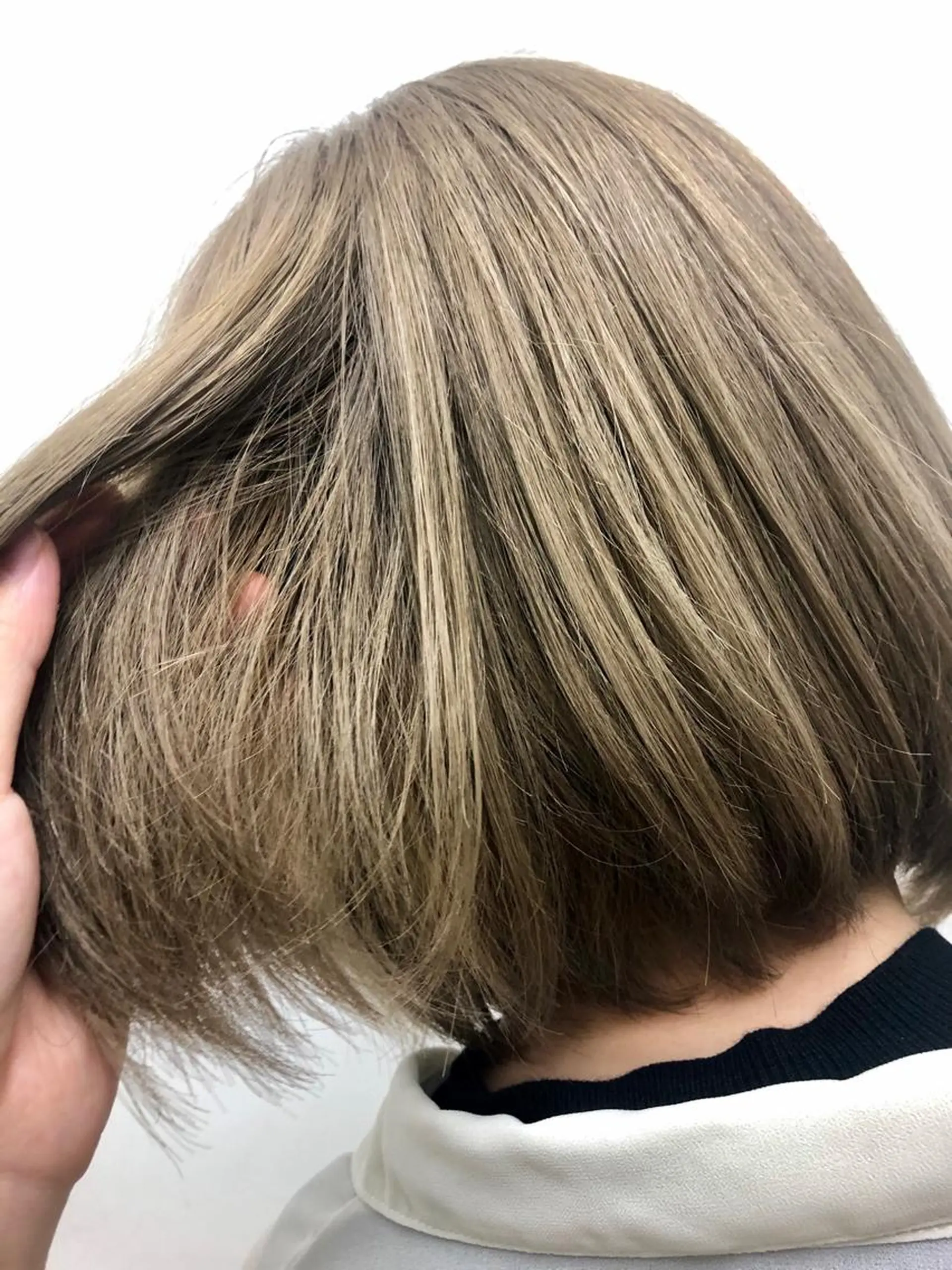 カラー ベージュカラー ブリーチ ミルクティーベージュ 🌻透明感カラー🌻 阿井希良梨のヘアスタイル