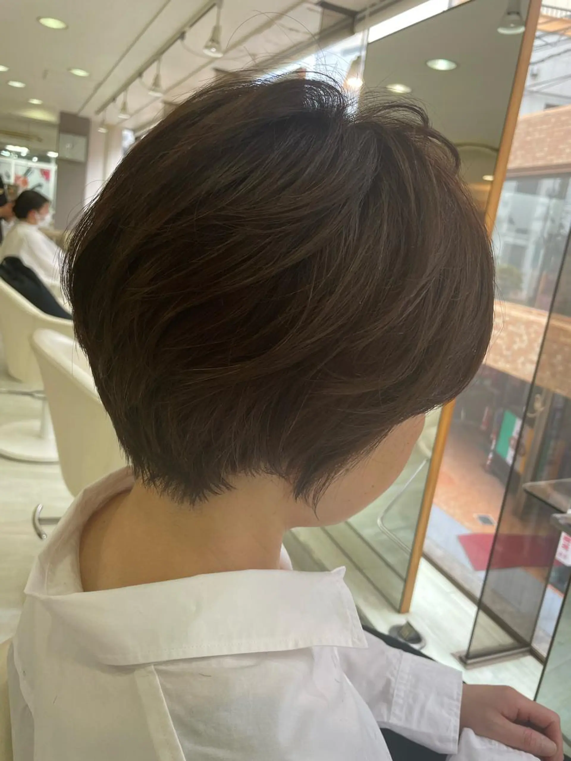 ショート カラー パーマ ニュアンスパーマ チーフデザイナー 西川凌史のヘアスタイル