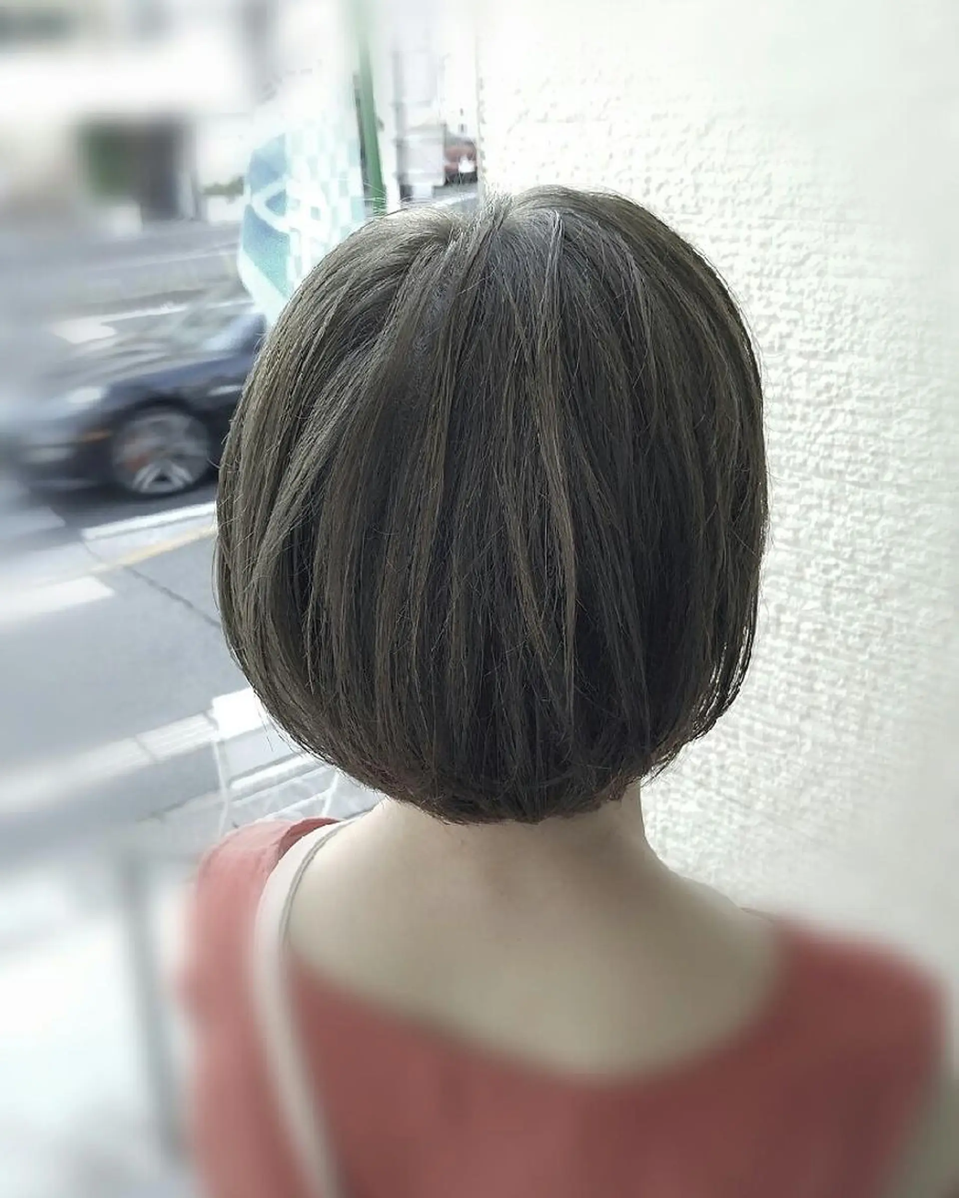 ショート カラー アッシュ ブリーチ 透明感カラー brut所属・SaKai Nozomiのヘアスタイル