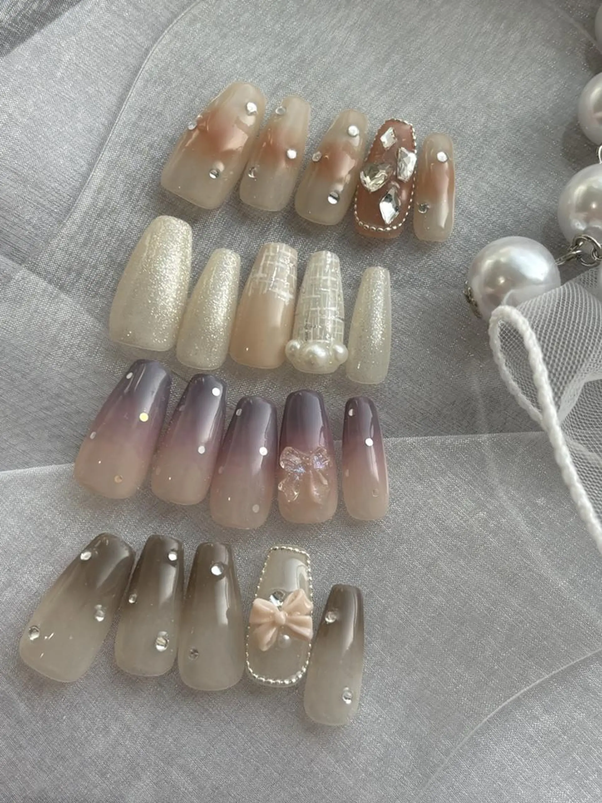 ネイル ワンホンネイル Ray. ／綺麗目ニュアンスのネイルデザイン