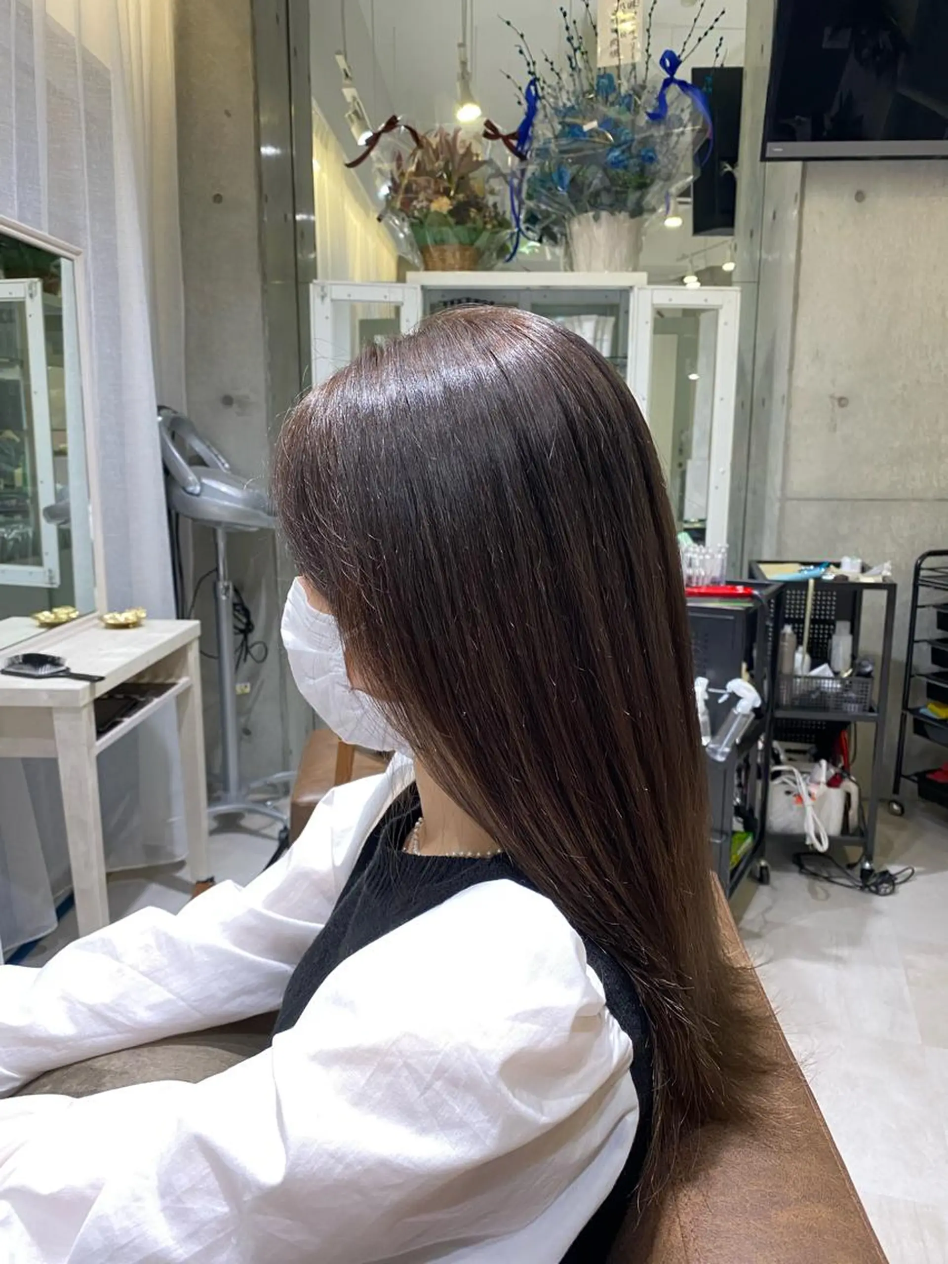 ロング ハイライト ヘアカラー 大久保 優香のヘアスタイル