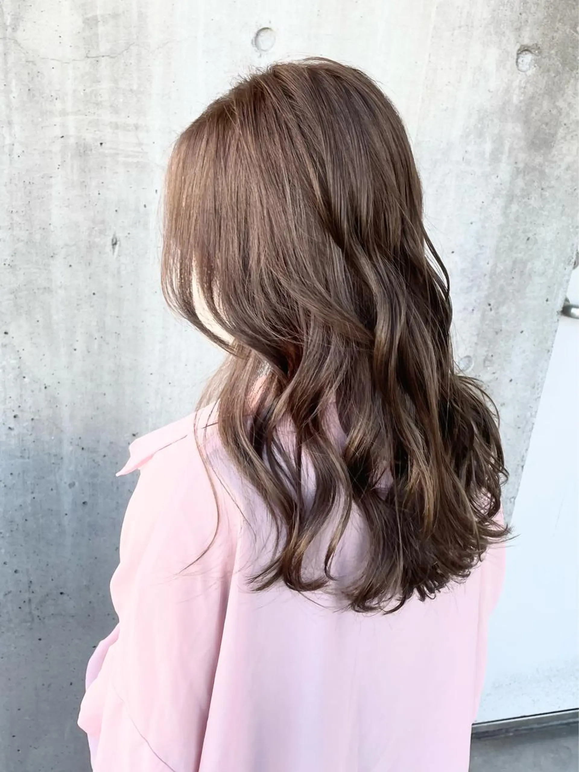 セミロング カラー 🌟透明感カラー 🌟松岡勇輝のヘアスタイル