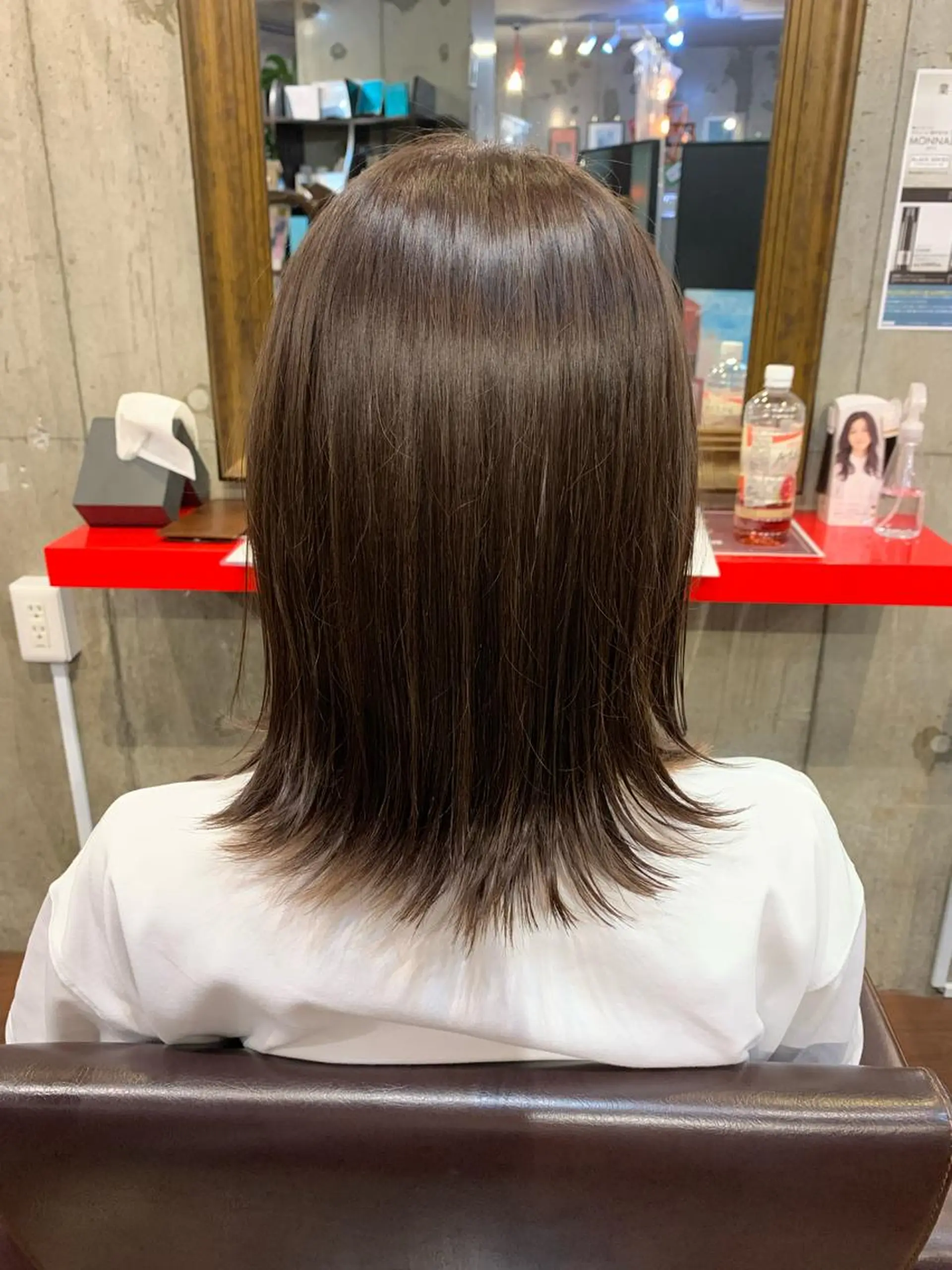 ミディアム カラー アッシュ ホワイトアッシュ カット ヘアカラー ナカジマ ハルカのヘアスタイル
