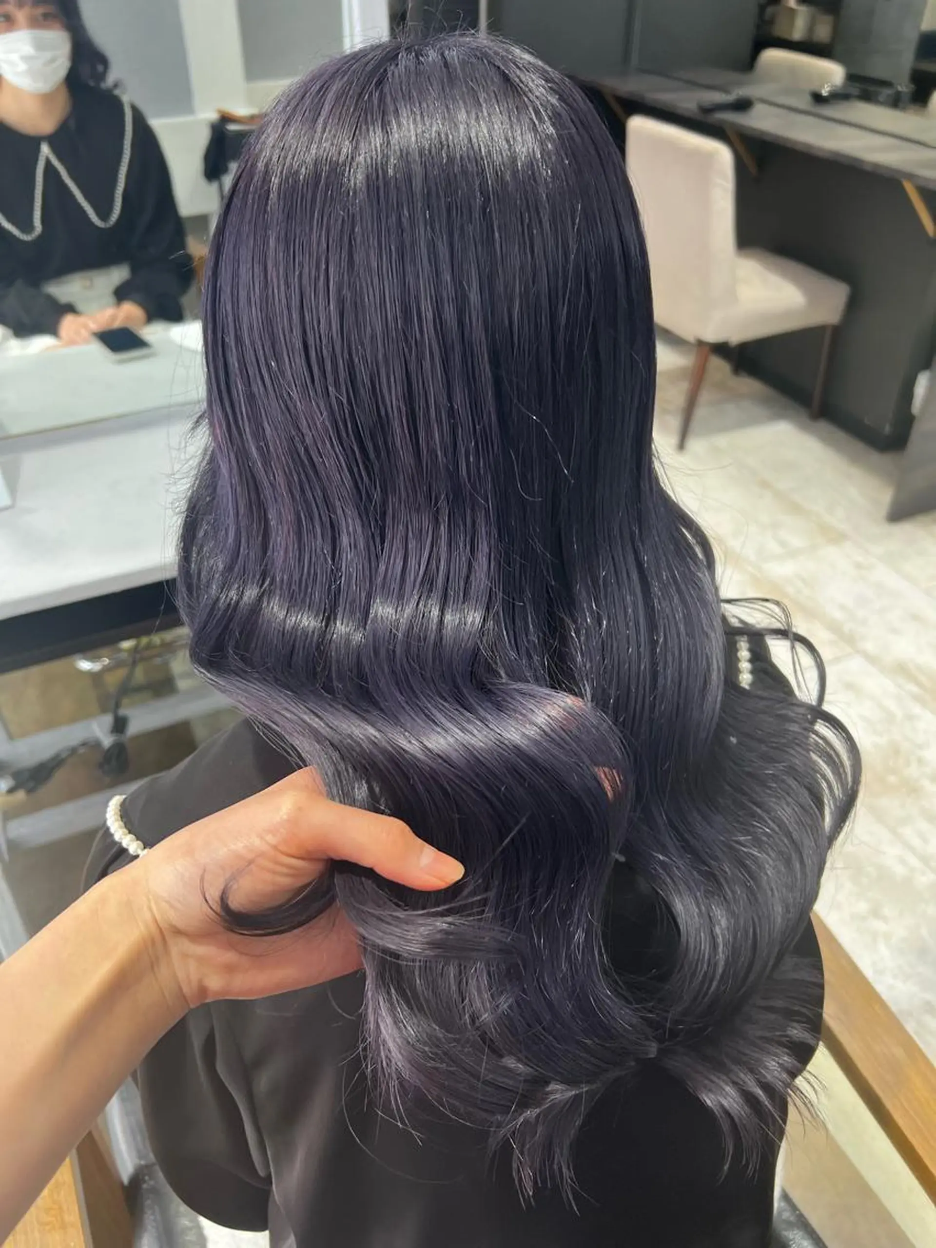 ロング ヘアカラー maya レイヤーカットのヘアスタイル