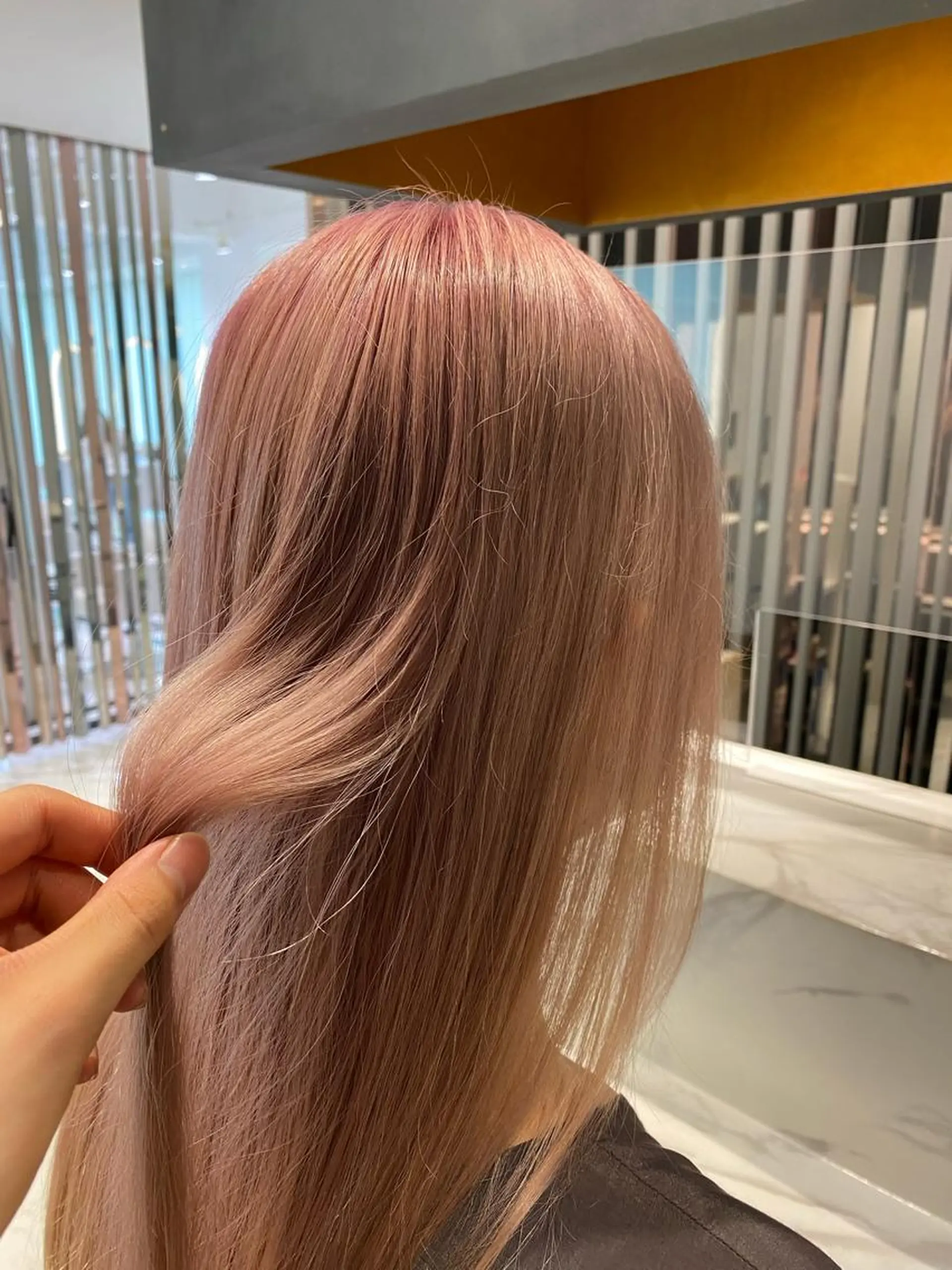 ロング カラー ベージュカラー ピンクカラー ピンクベージュ インナーカラー/レイ ヤーカット♡/マキシのヘアスタイル