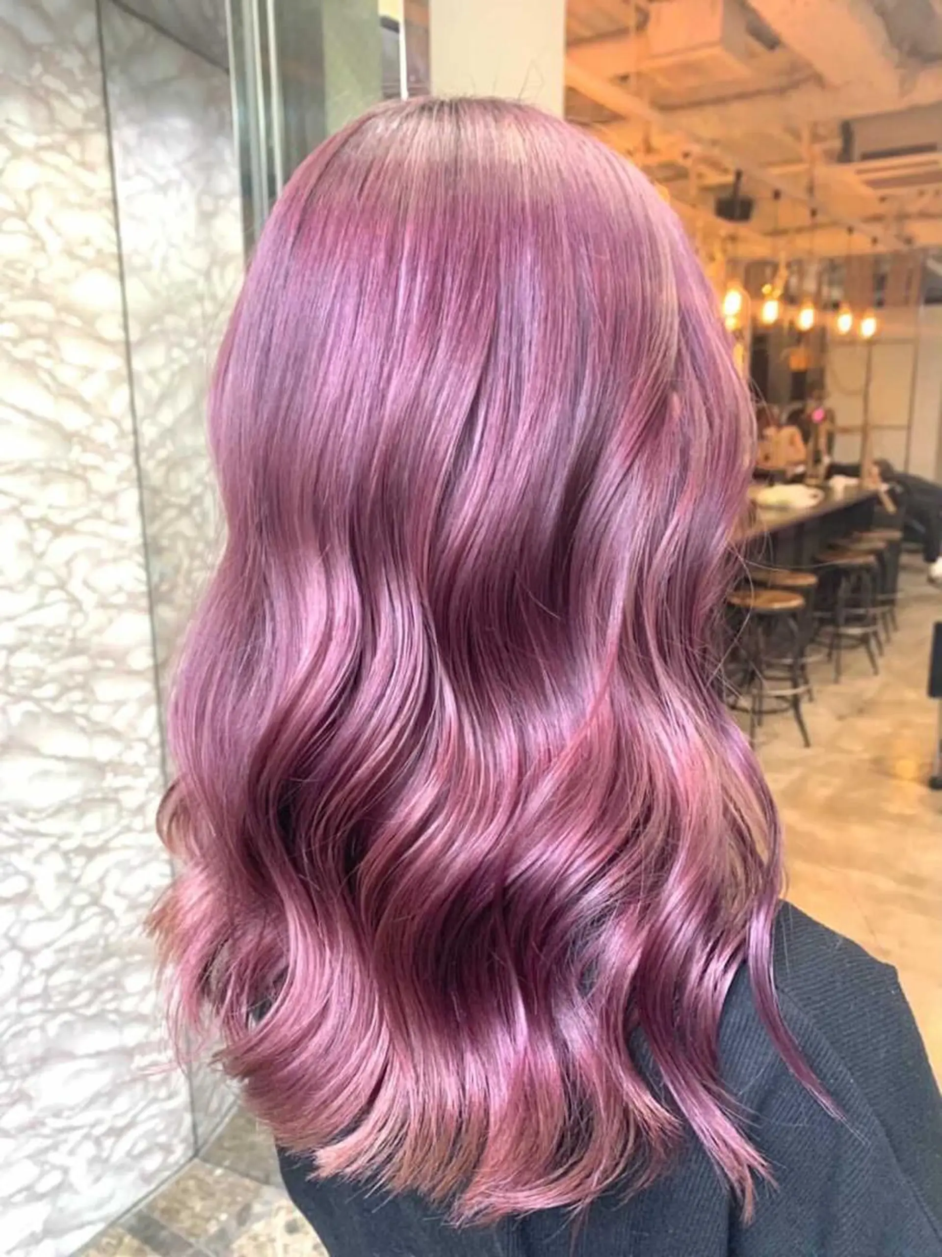 セミロング 🌷横浜/レイヤー /艶カラー🌷のヘアスタイル