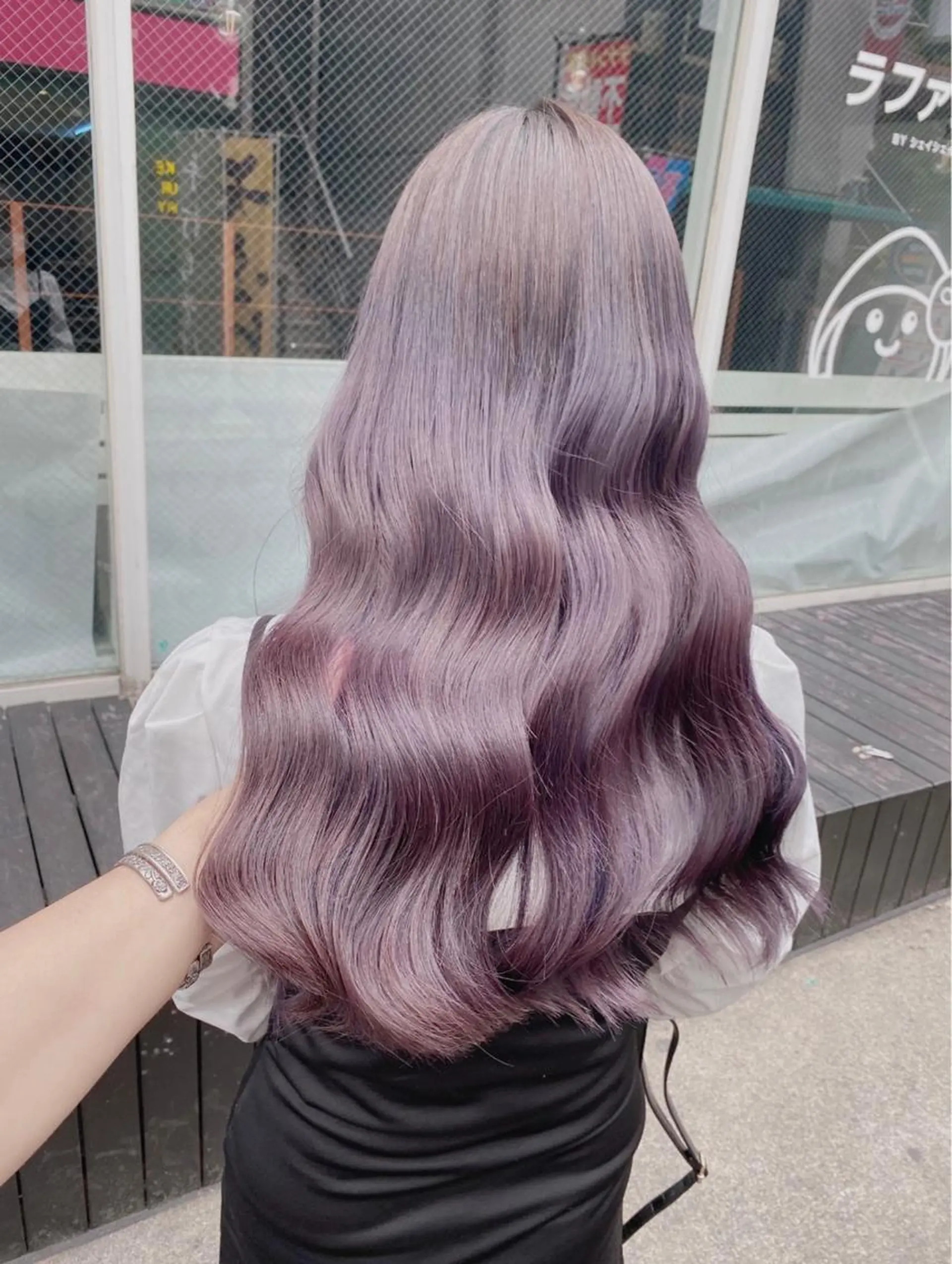 セミロング カラー ヘアアレンジ 韓国レイヤーカット/ 儚げカラーチナツのヘアスタイル