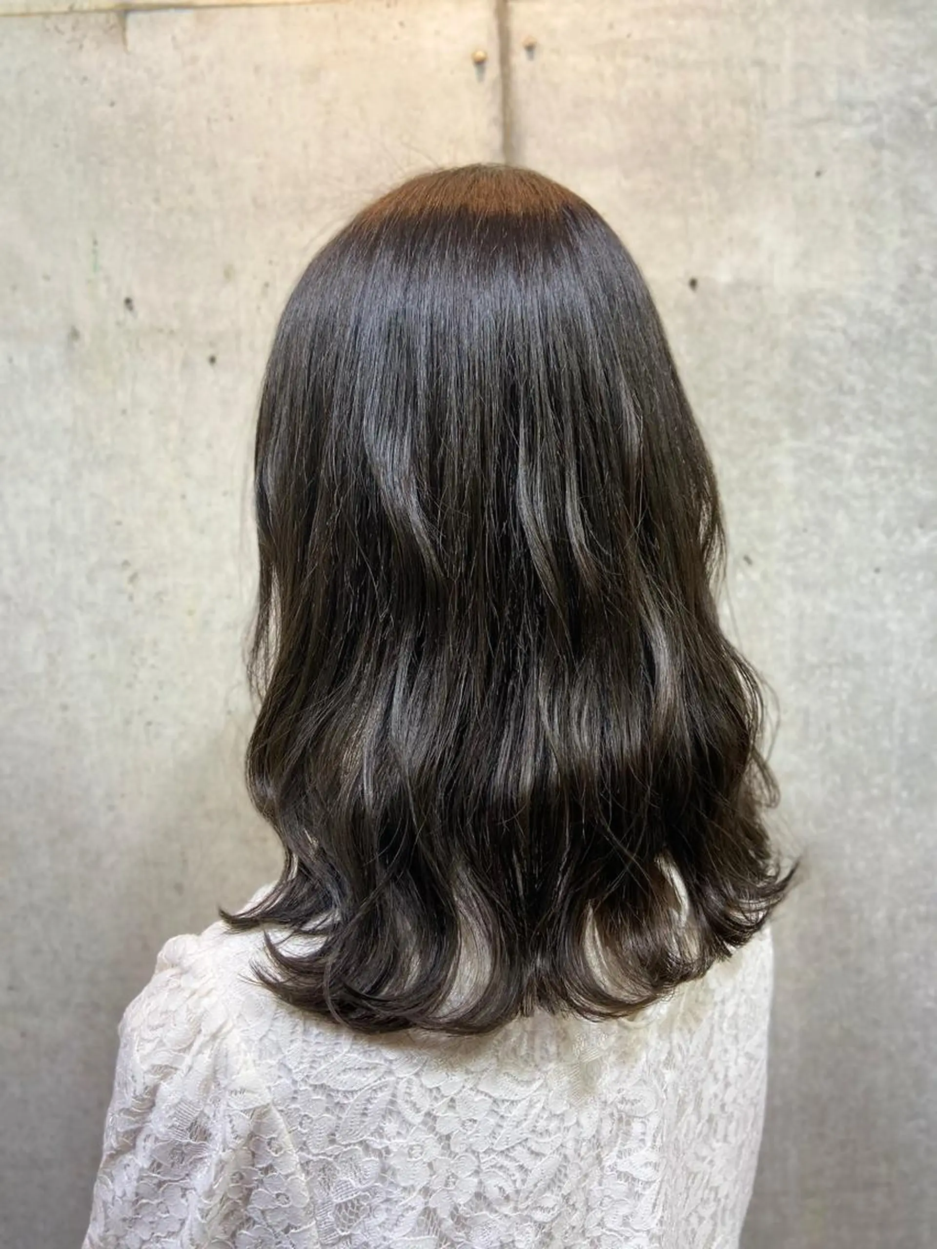 セミロング カラー アディクシーカラー ブルーカラー ブルージュ グレージュ カット 暗髪/艶髪/Ono .のヘアスタイル