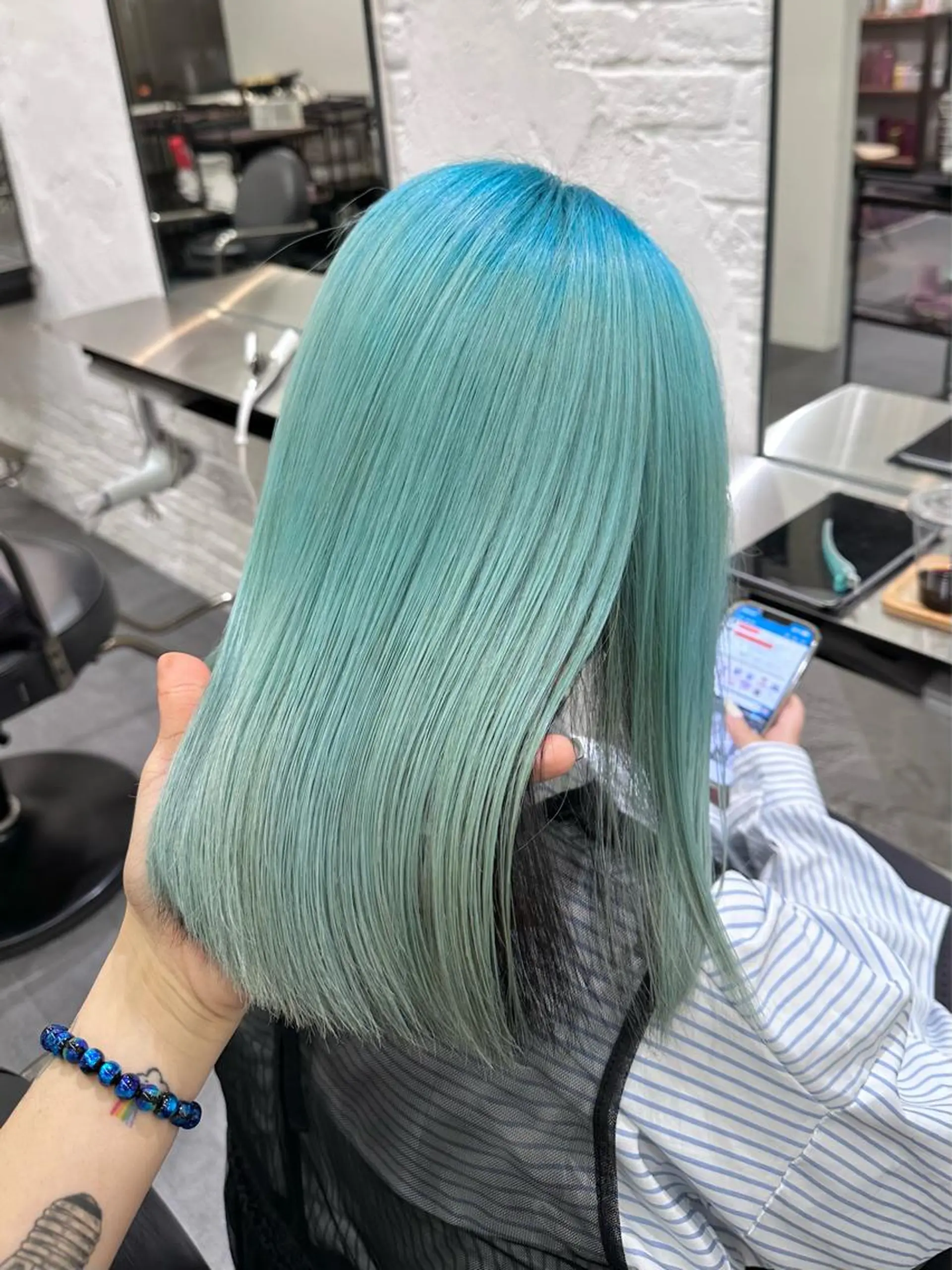 カラー カット ヘアカラー トリートメント 梅田ハイトーン チダ ヒナノのヘアスタイル