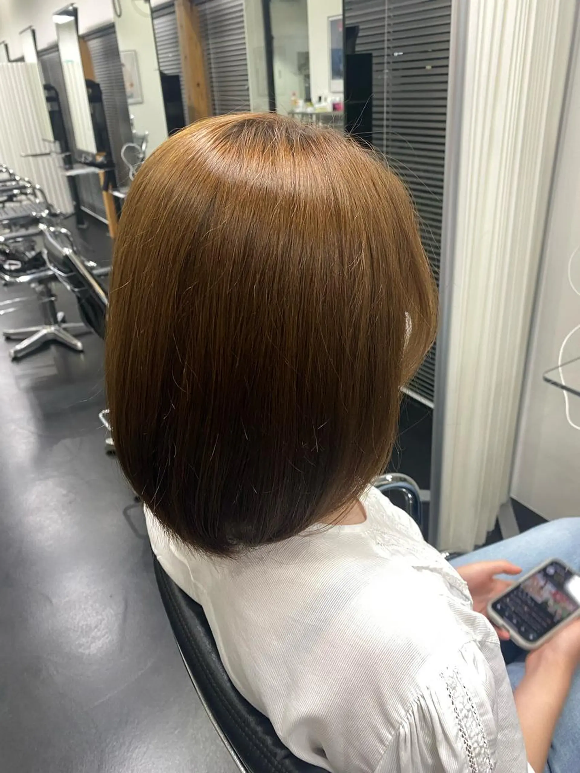 ミディアム カラー ブリーチ ブリーチなしカラー 前田 香恋のヘアスタイル