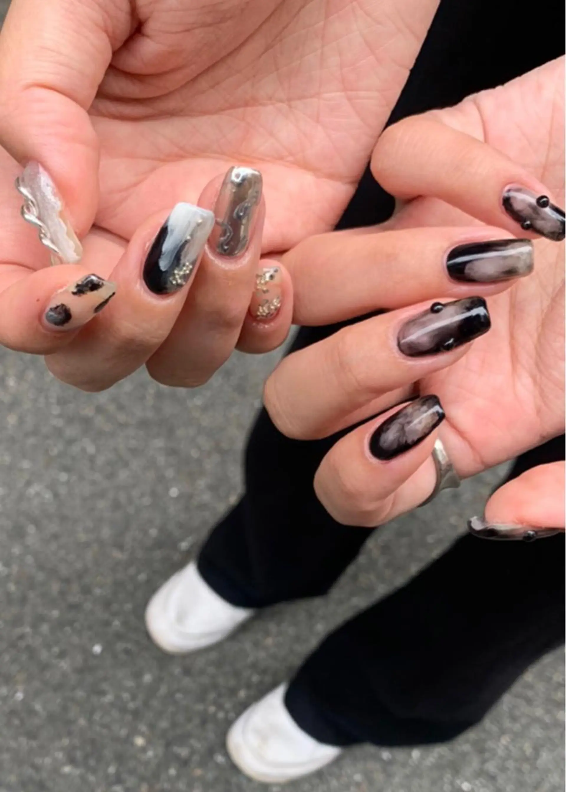 ネイル kana/モード ・グランジ໒꒱のネイルデザイン