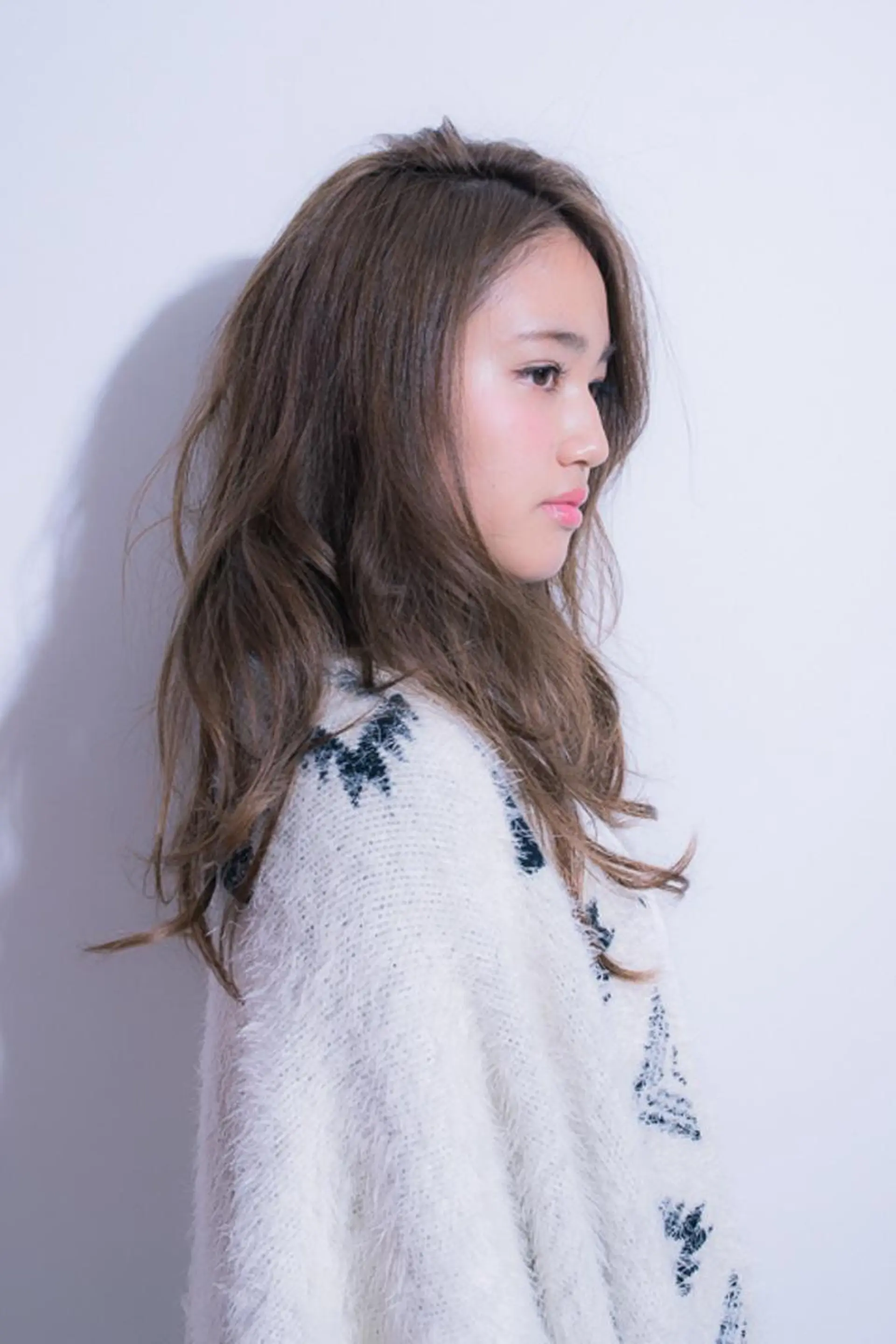 セミロング カット ヘアカラー トリートメント 小濱 秀人のヘアスタイル