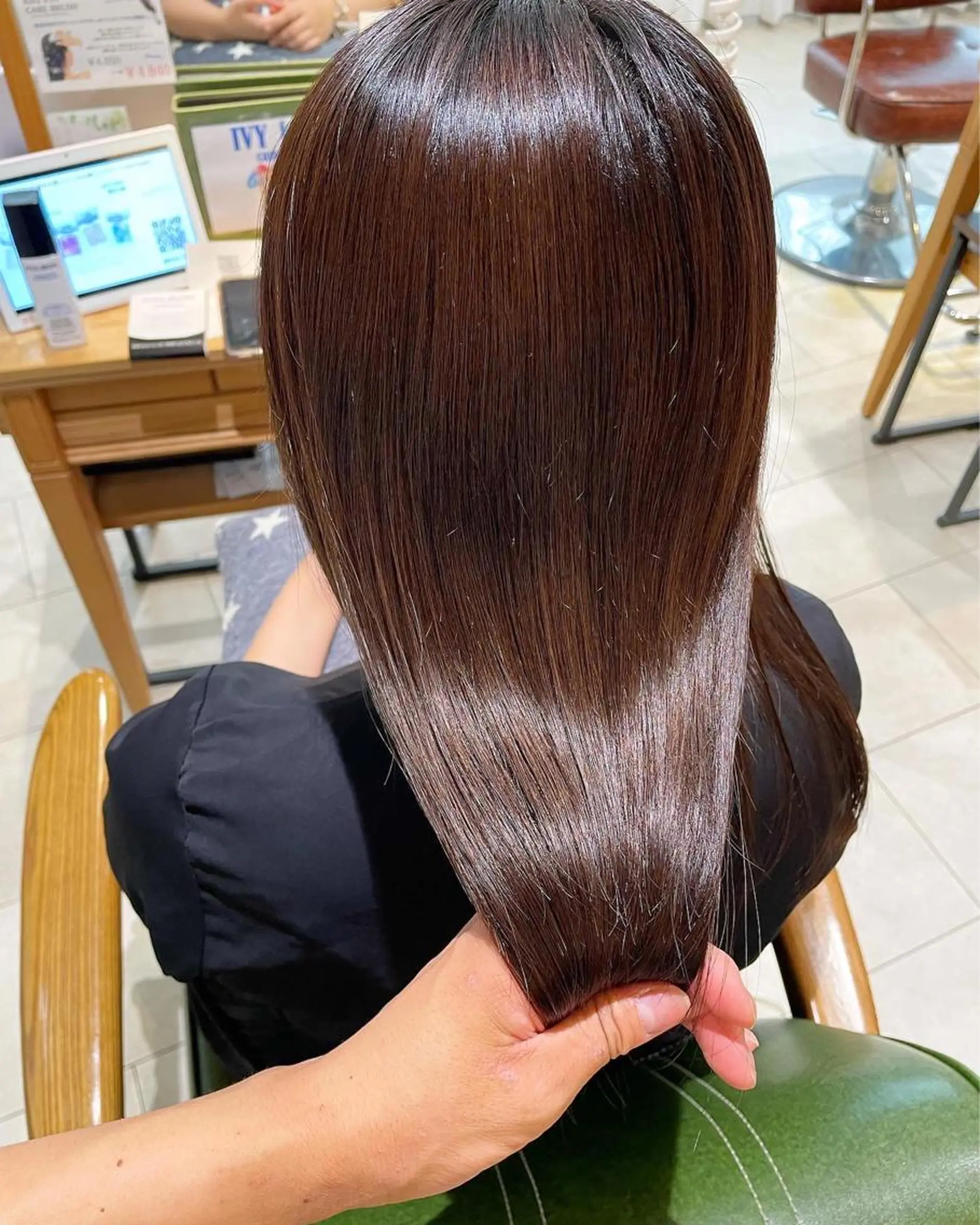 セミロング カラー 髪質改善 トリートメント カット ヘアカラー トリートメント ヘッドスパ eins.hair所属・過去一の柔髪ヘア 🌿einshairのヘアスタイル