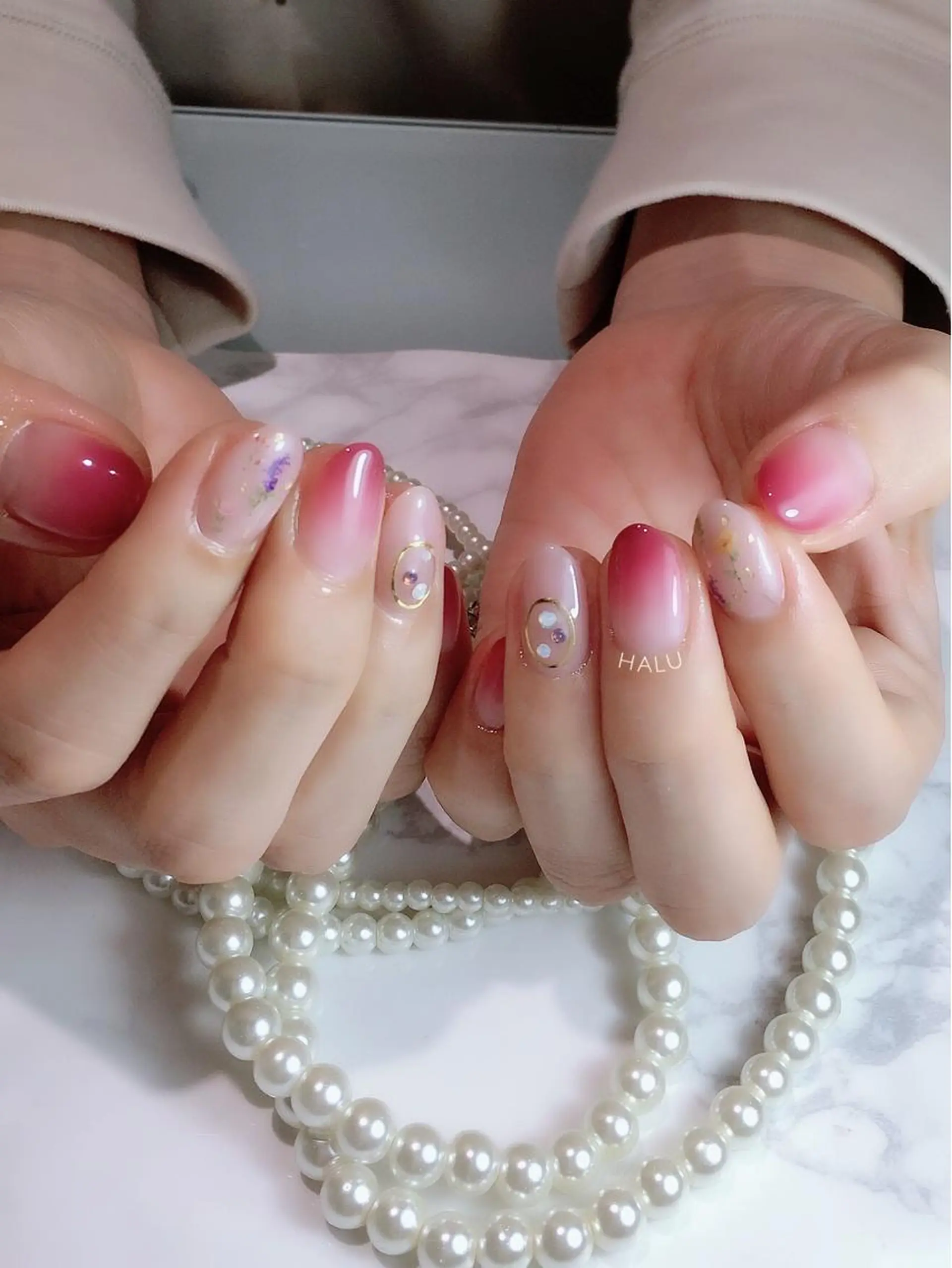 ネイル グラデーション HALU ハルのネイルデザイン