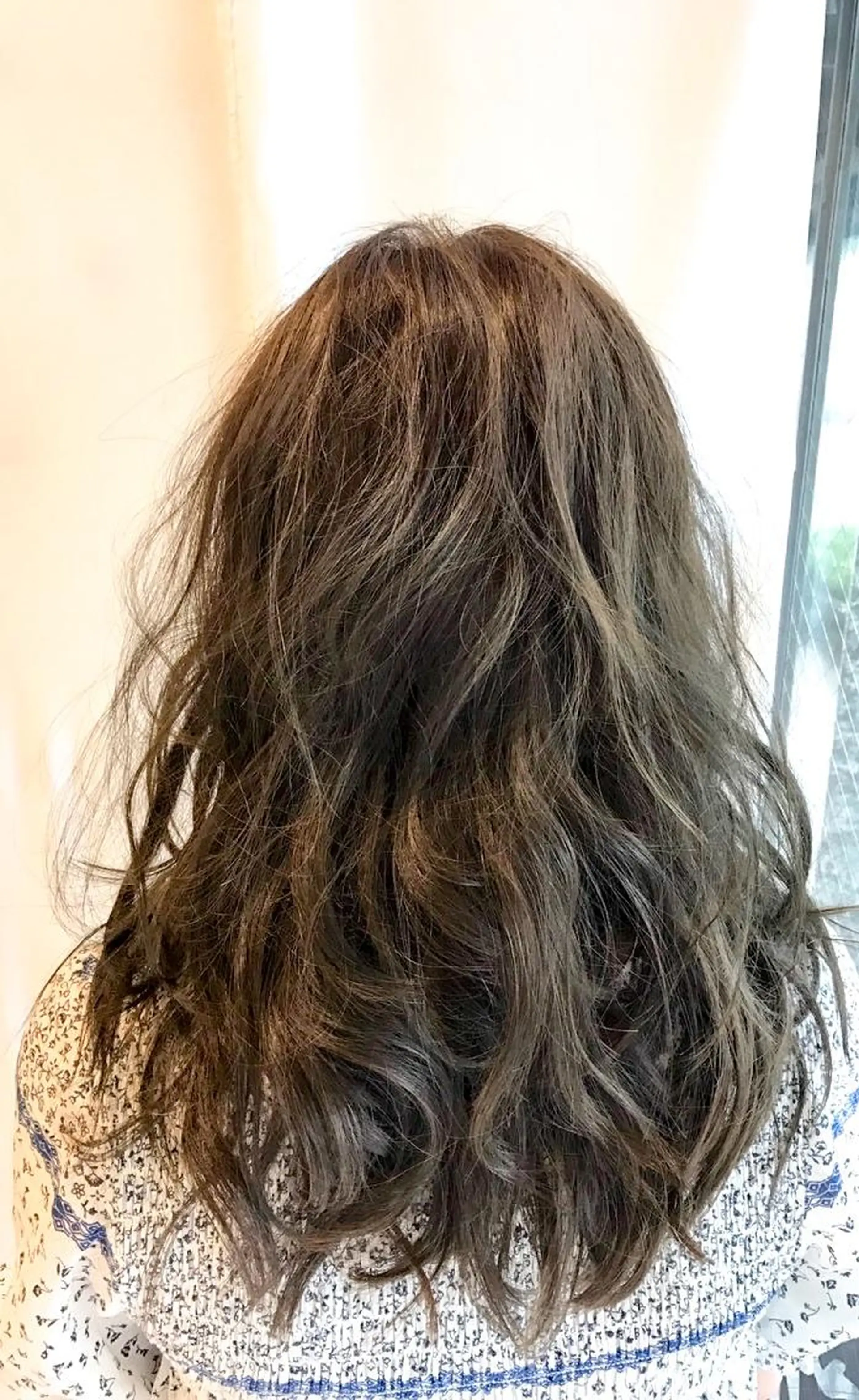 ロング カラー パーマ 髪質改善ayame 横山諒のヘアスタイル