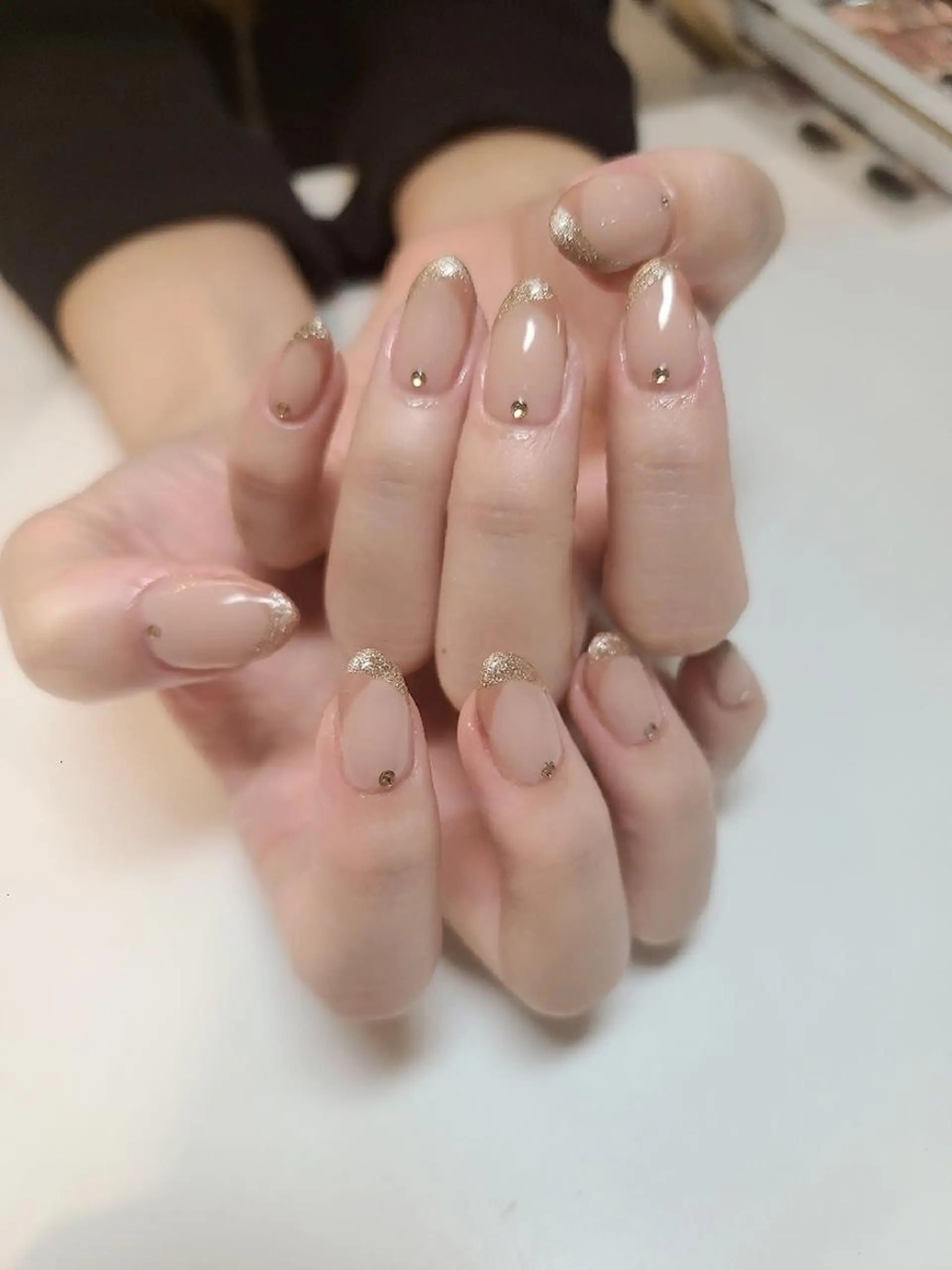 ネイル アートネイル ビーケア自由が丘所属・えみ えみのネイルデザイン