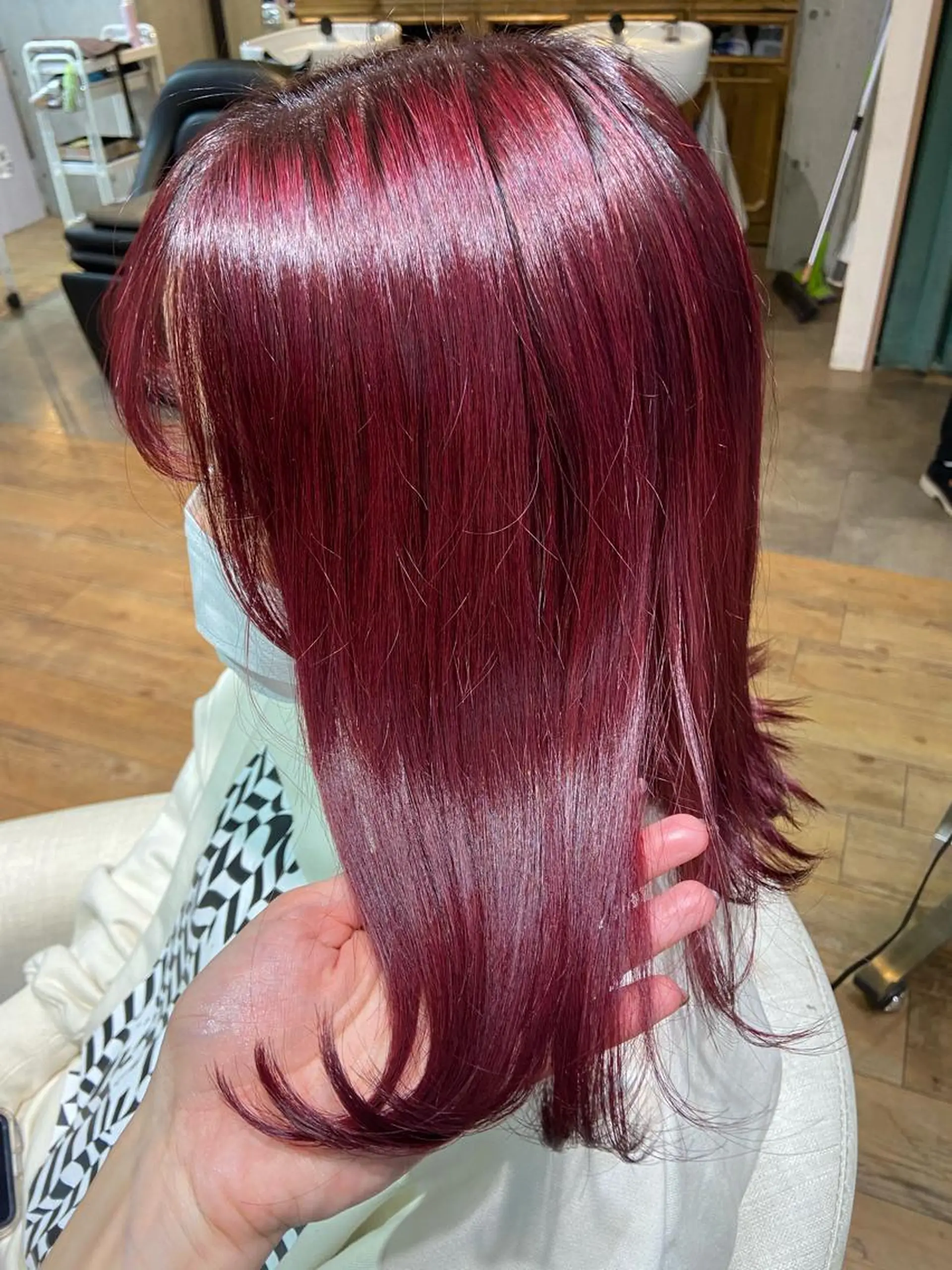 ミディアム カラー ヘアカラー トリートメント 🧸プルエクステ❤︎ ネイルKAO🧸のヘアスタイル