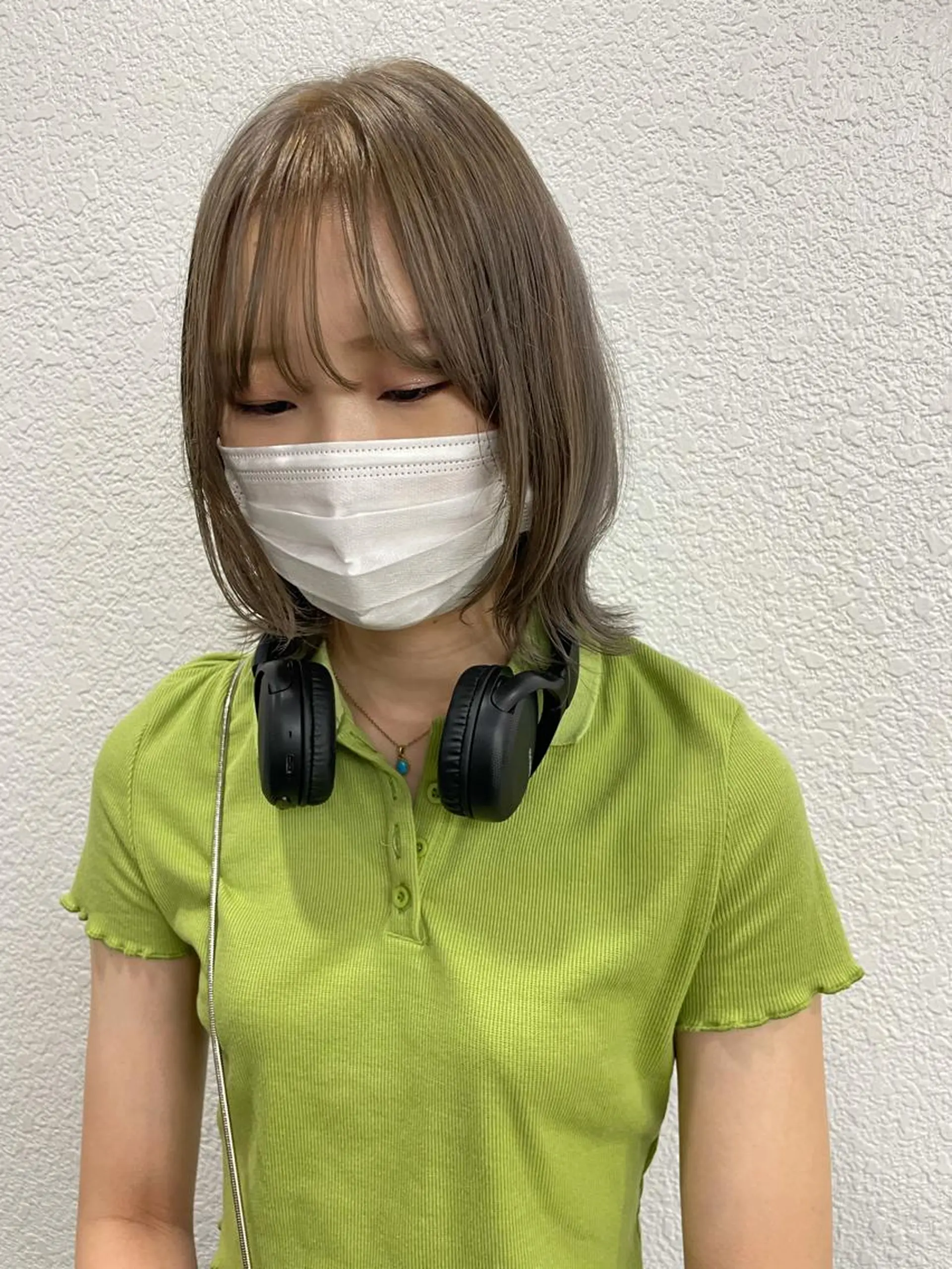 ミディアム 渋谷 留菜のヘアスタイル