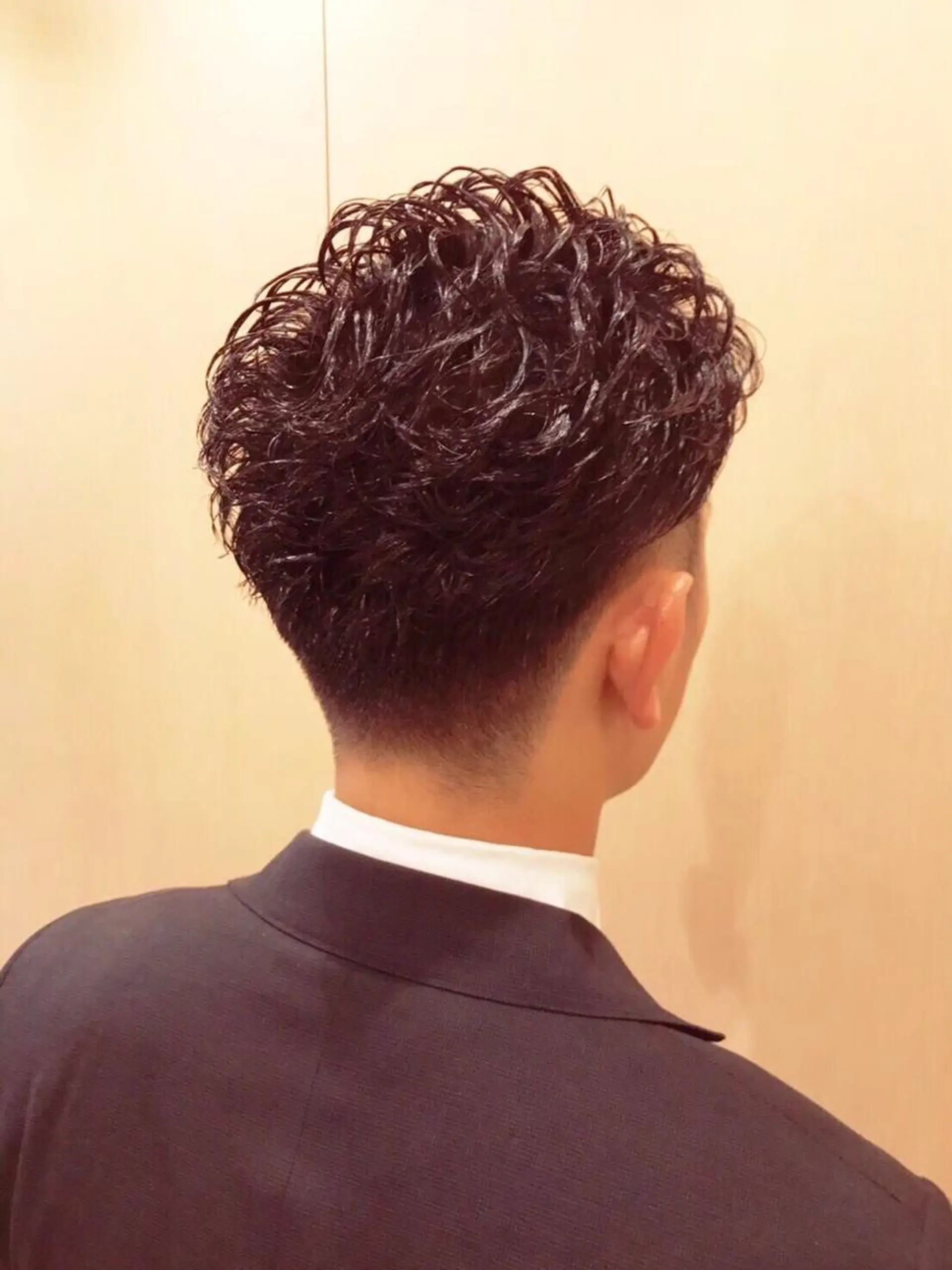 ショート カラー パーマ メンズ ビジネス メンズパーマ プレミアムバーバーヒロ銀座所属・成田 知佳のヘアスタイル