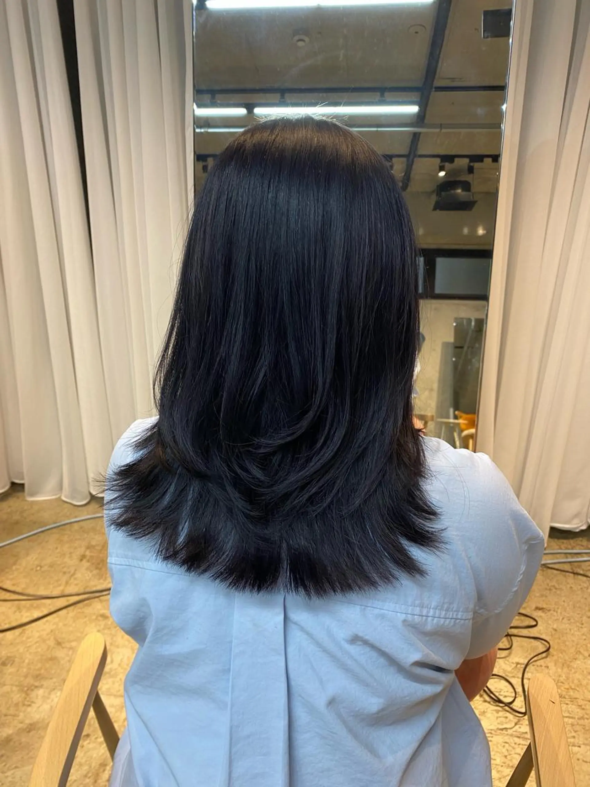 ミディアム 飯田 みづきのヘアスタイル