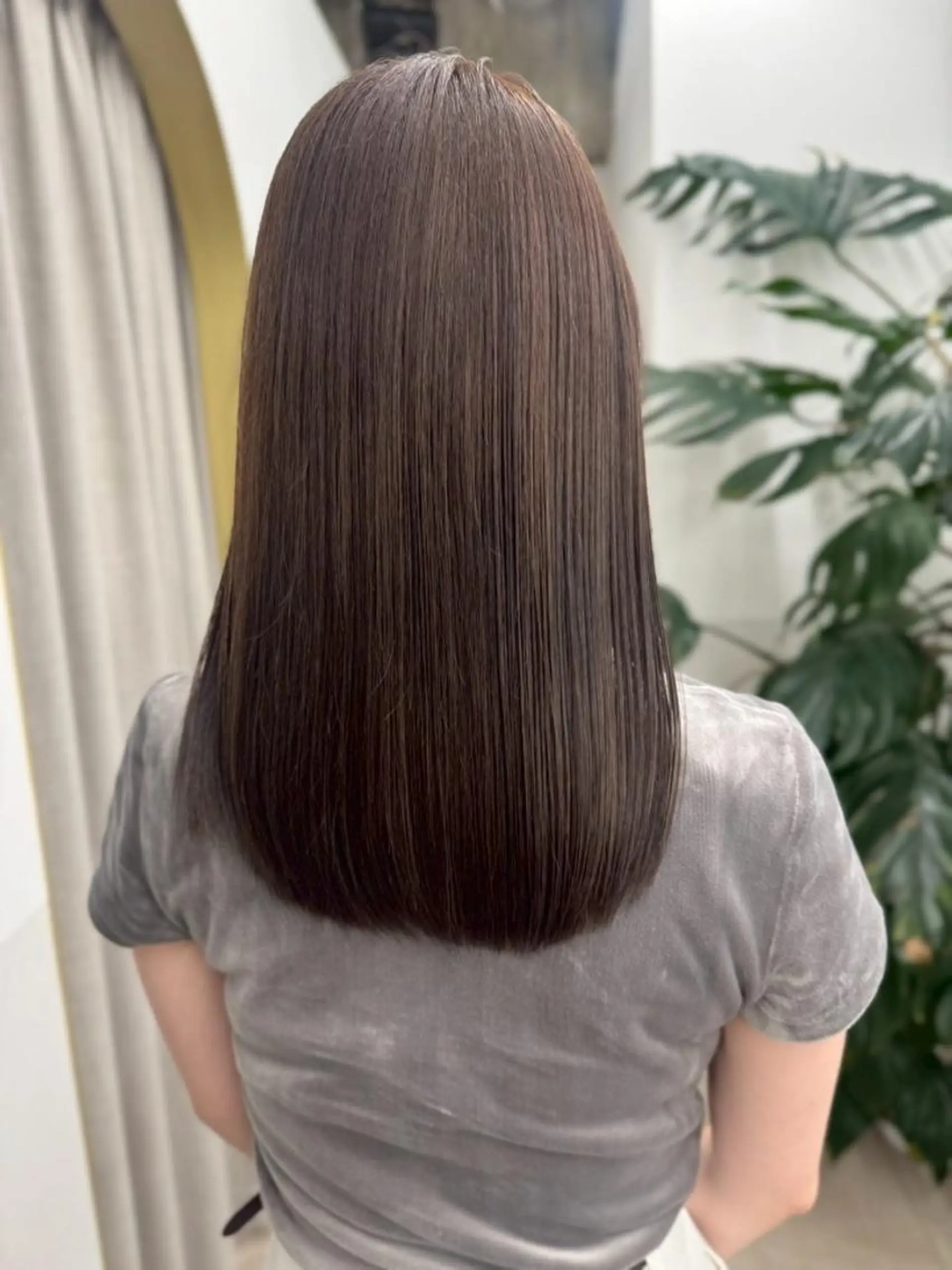 セミロング カラー ベージュカラー ブリーチ ブラウンカラー ケアブリーチ 透明感カラー ヘアカラー トリートメント 癒しの半個室サロン 🌿ROW町田のヘアスタイル