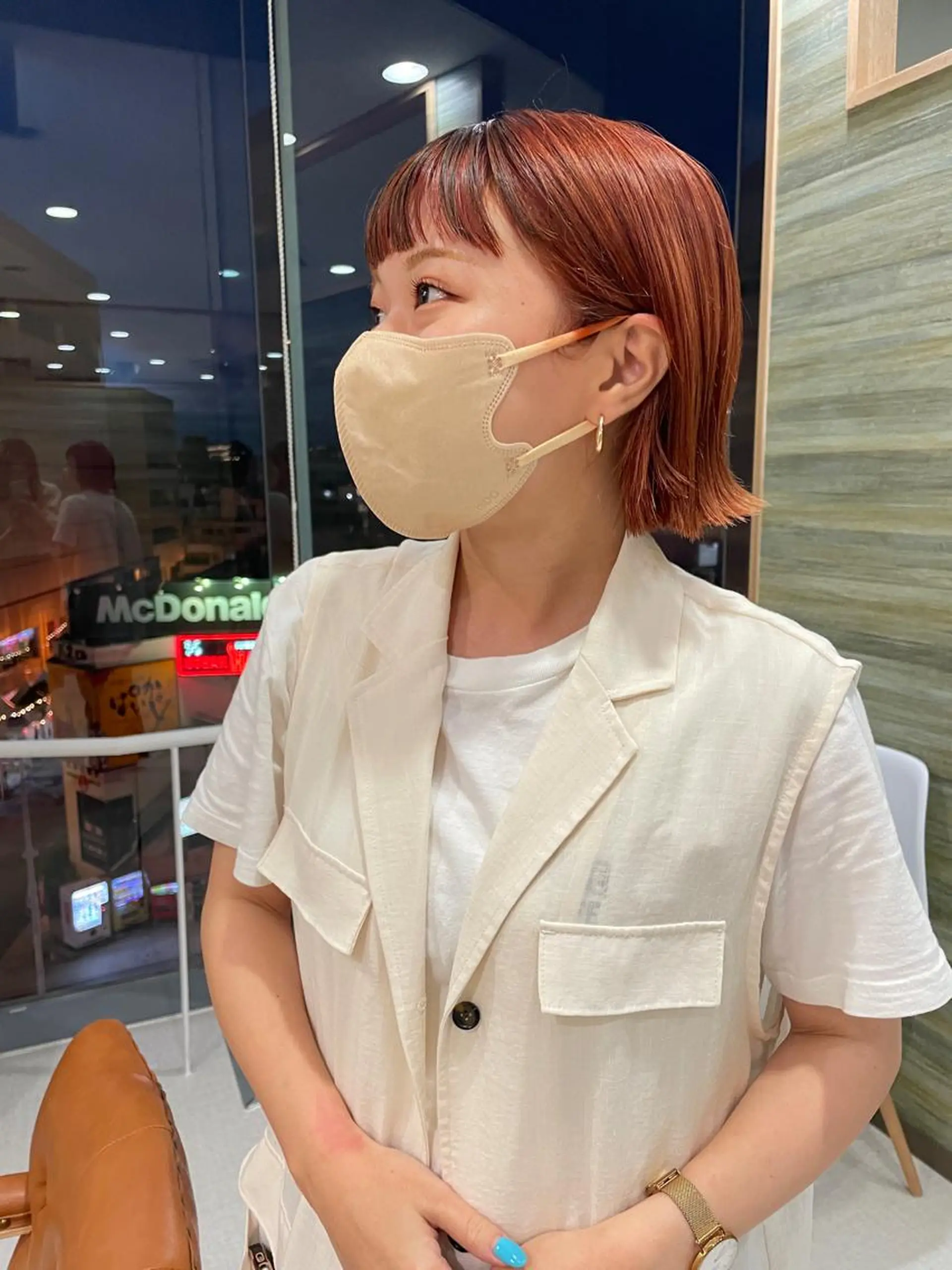 ショート カラー カット ヘアカラー 韓国ヘア/レイヤー/ 暖色カラー/ Aiのヘアスタイル