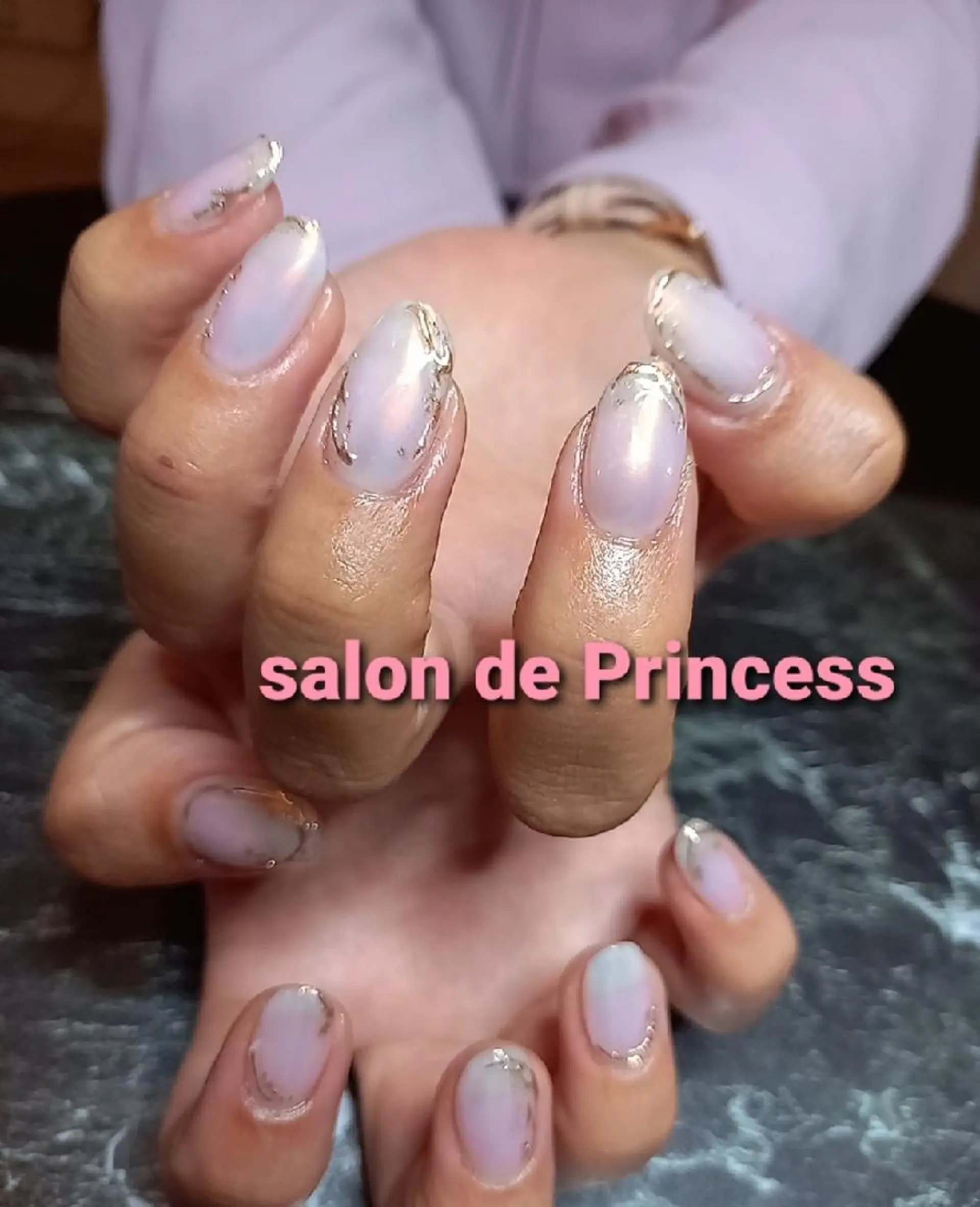 ネイル オーロラネイル ニュアンスネイル salon de Princess所属・salon de  Princessのネイルデザイン