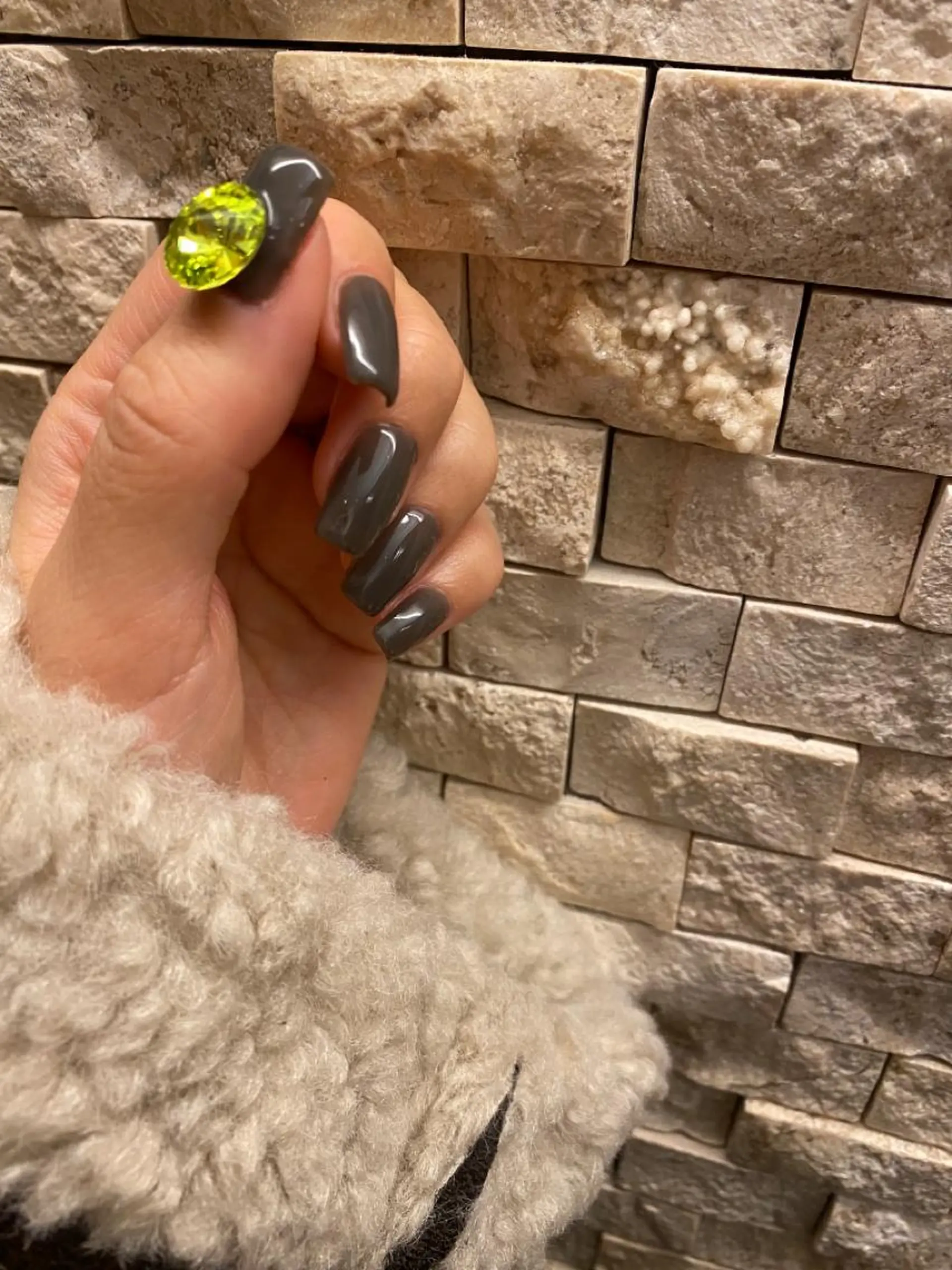 ネイル ハンドネイル NINEnami ニュアンスネイルのネイルデザイン