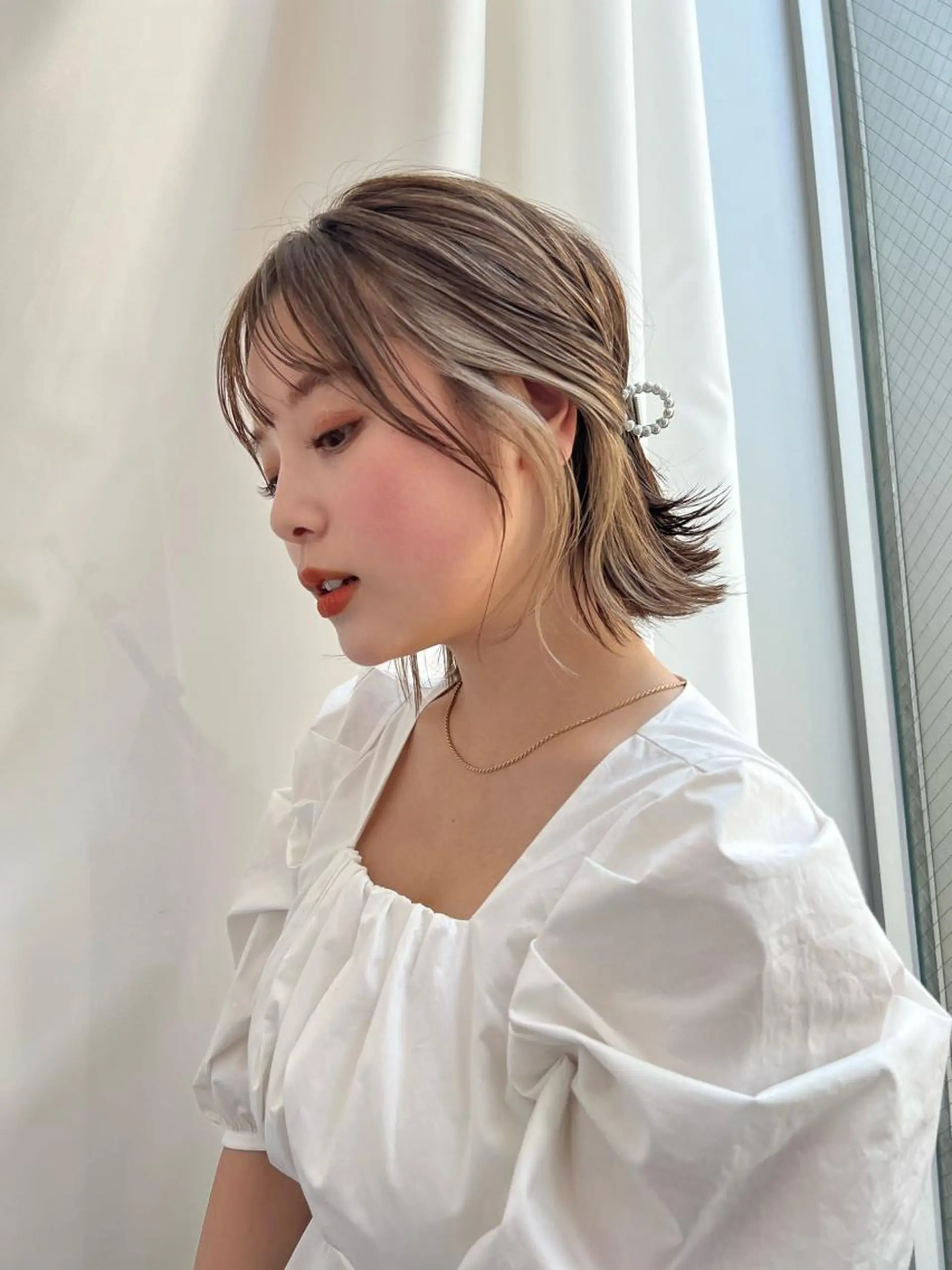 ミディアム カラー パーマ ヘアアレンジ ベージュカラー 透明感カラー グレージュ ボブ ヘアカラー トリートメント レイヤー専門家 ダブルカラー修のヘアスタイル