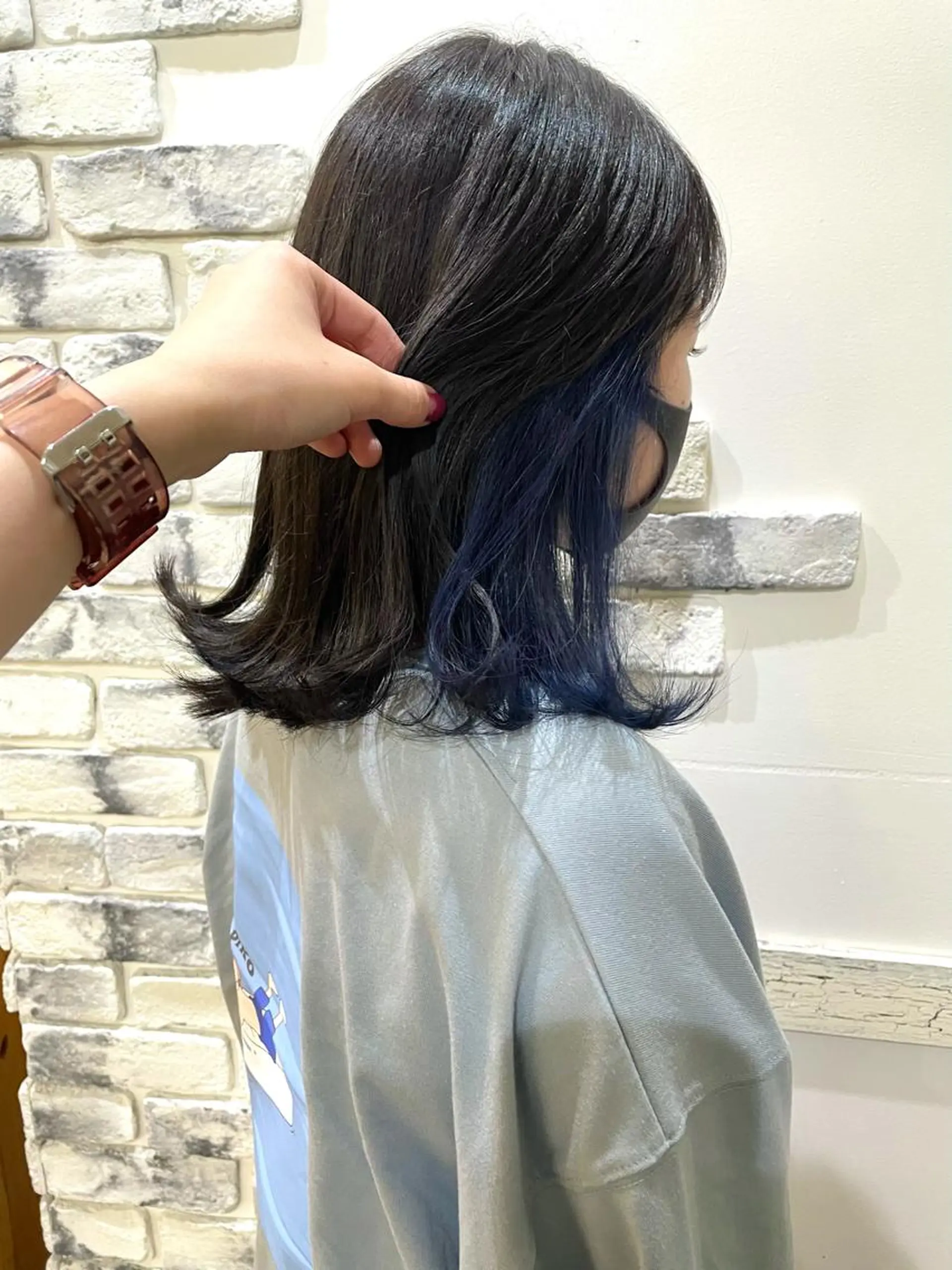 カラー インナーカラー ネイビーカラー ヘアカラー 後藤 陽花子のヘアスタイル