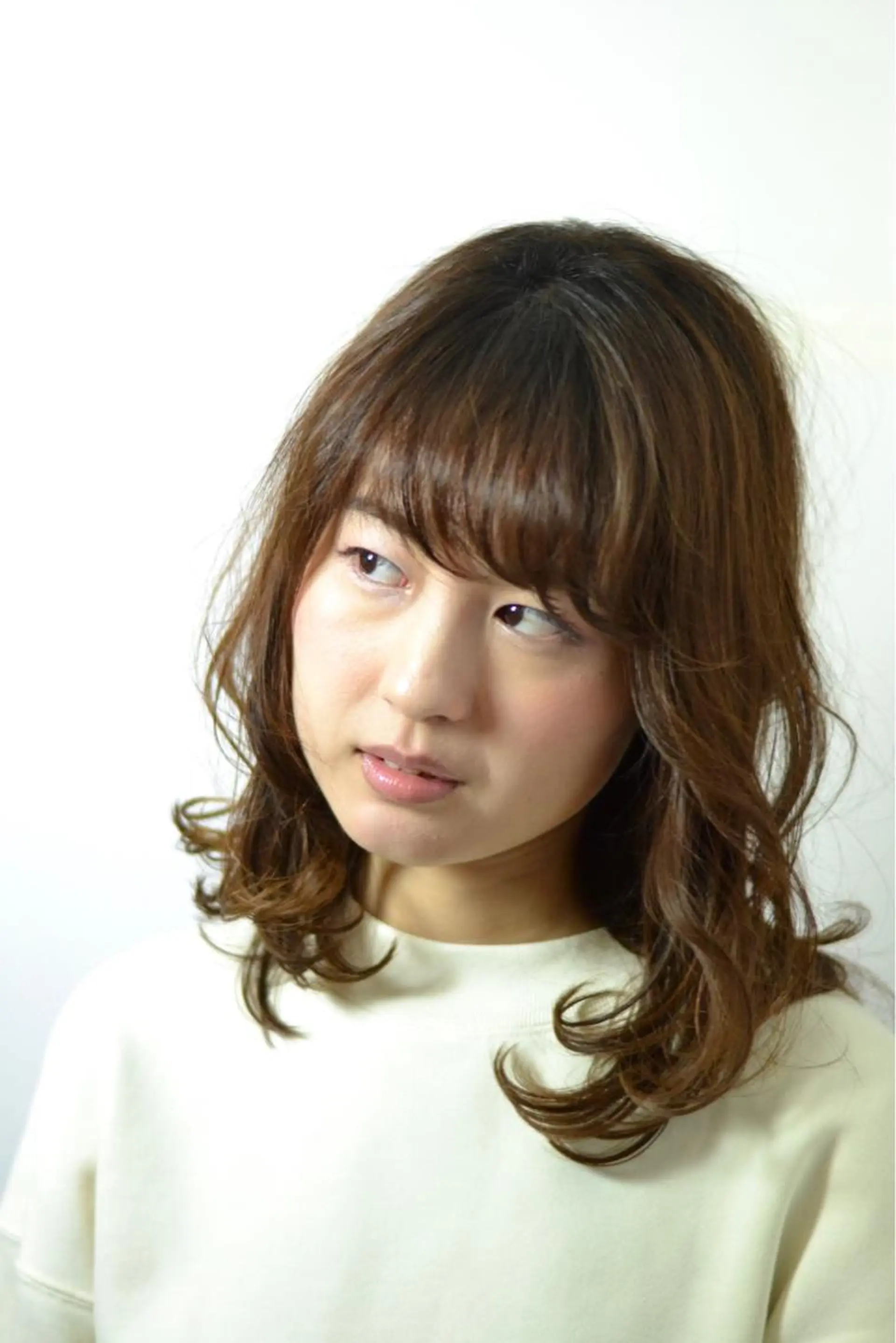 ミディアム カラー パーマ 大木 拓瑞のヘアスタイル