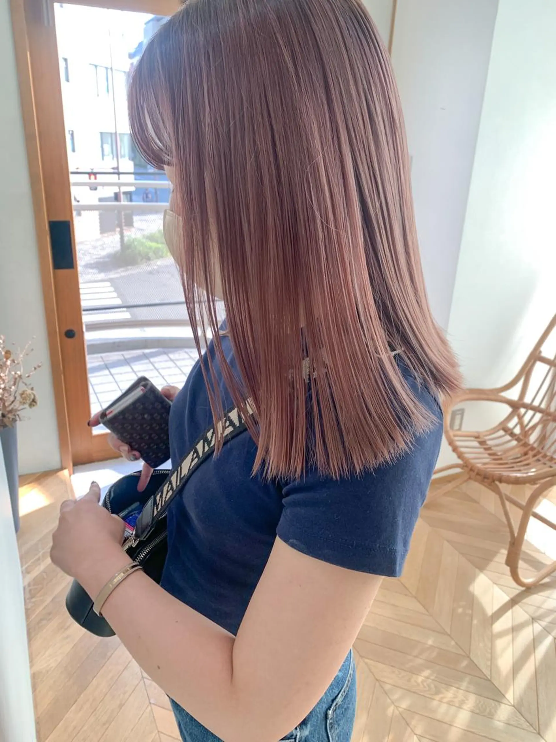 ミディアム カラー ベージュカラー カット ヘアカラー トリートメント cirrus🕊 山縣あかりのヘアスタイル