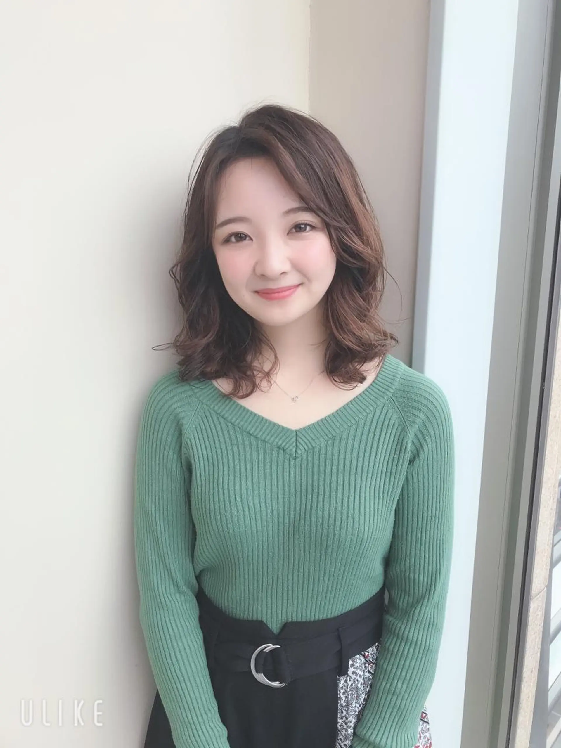 ミディアム パーマ 伊奈 航平のヘアスタイル