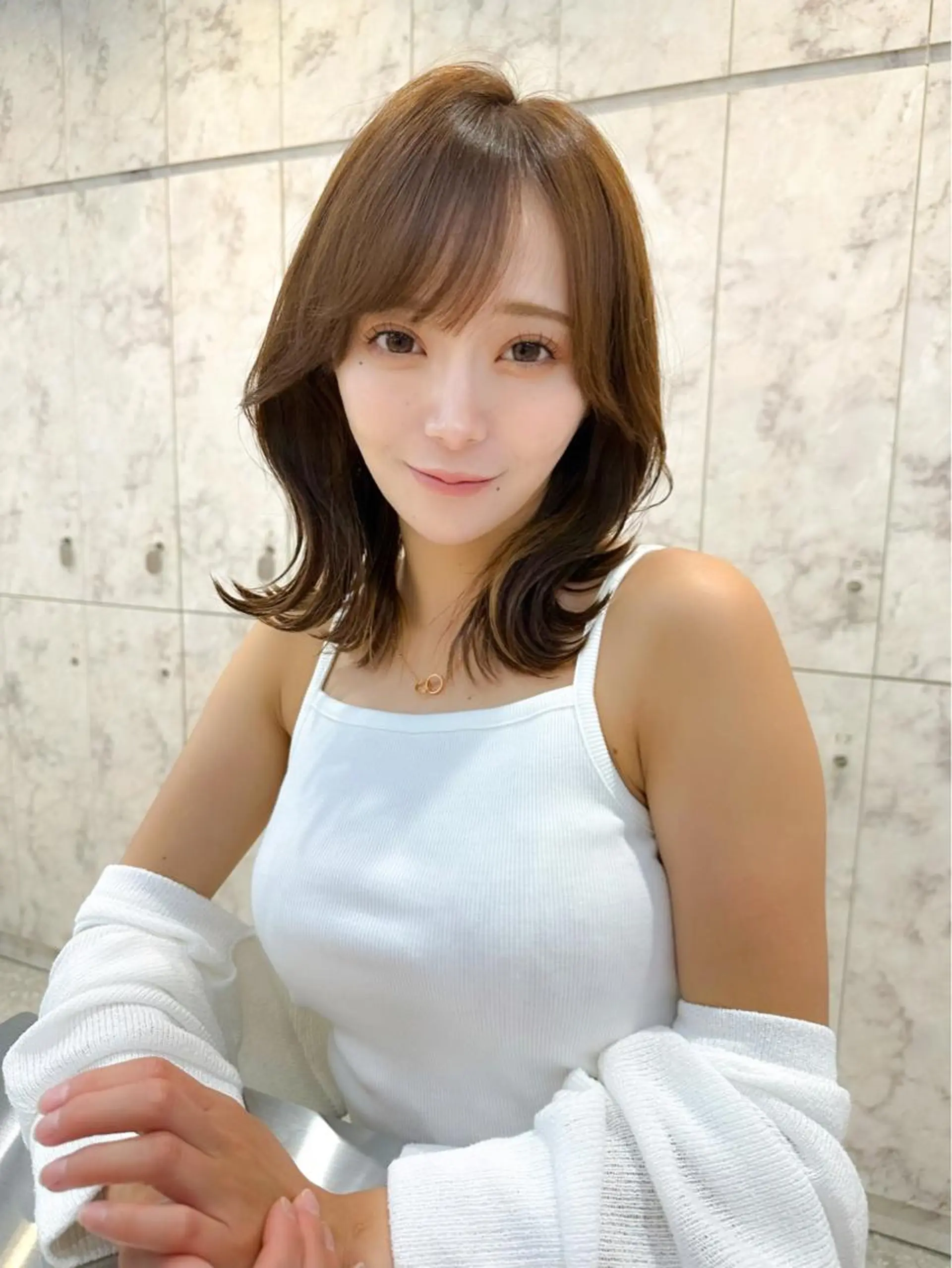 ミディアム カラー カット ヘアカラー トリートメント ヘッドスパ 髪質改善/韓国ヘア レイヤー/新宿/ロミのヘアスタイル