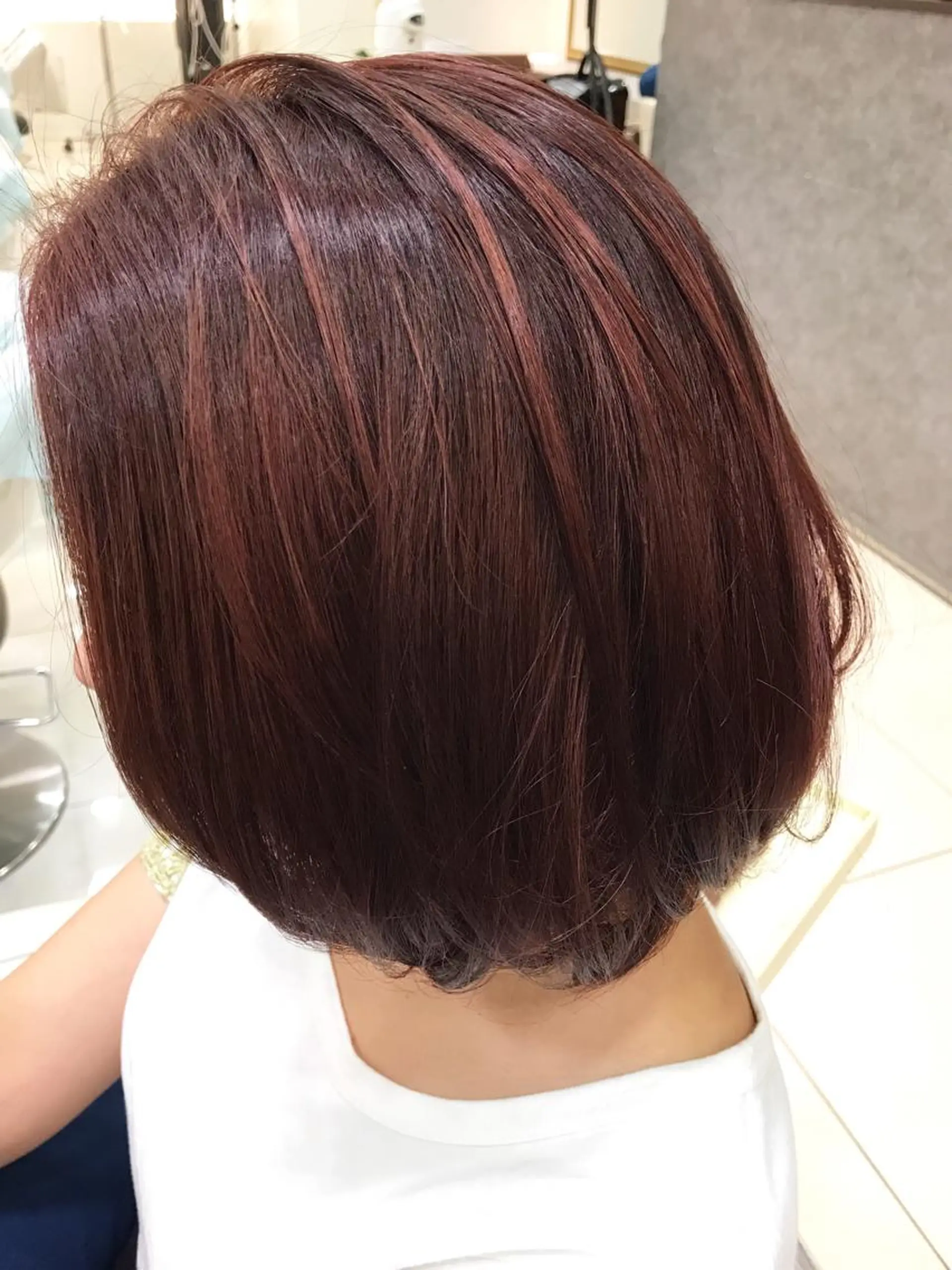 ミディアム 縮毛矯正/髪質改善 継続する美髪のヘアスタイル