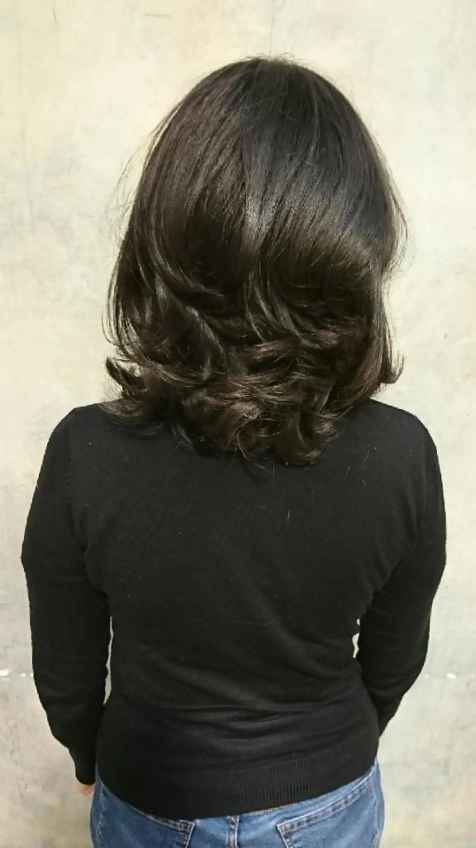 ミディアム 齋藤  愛美のヘアスタイル