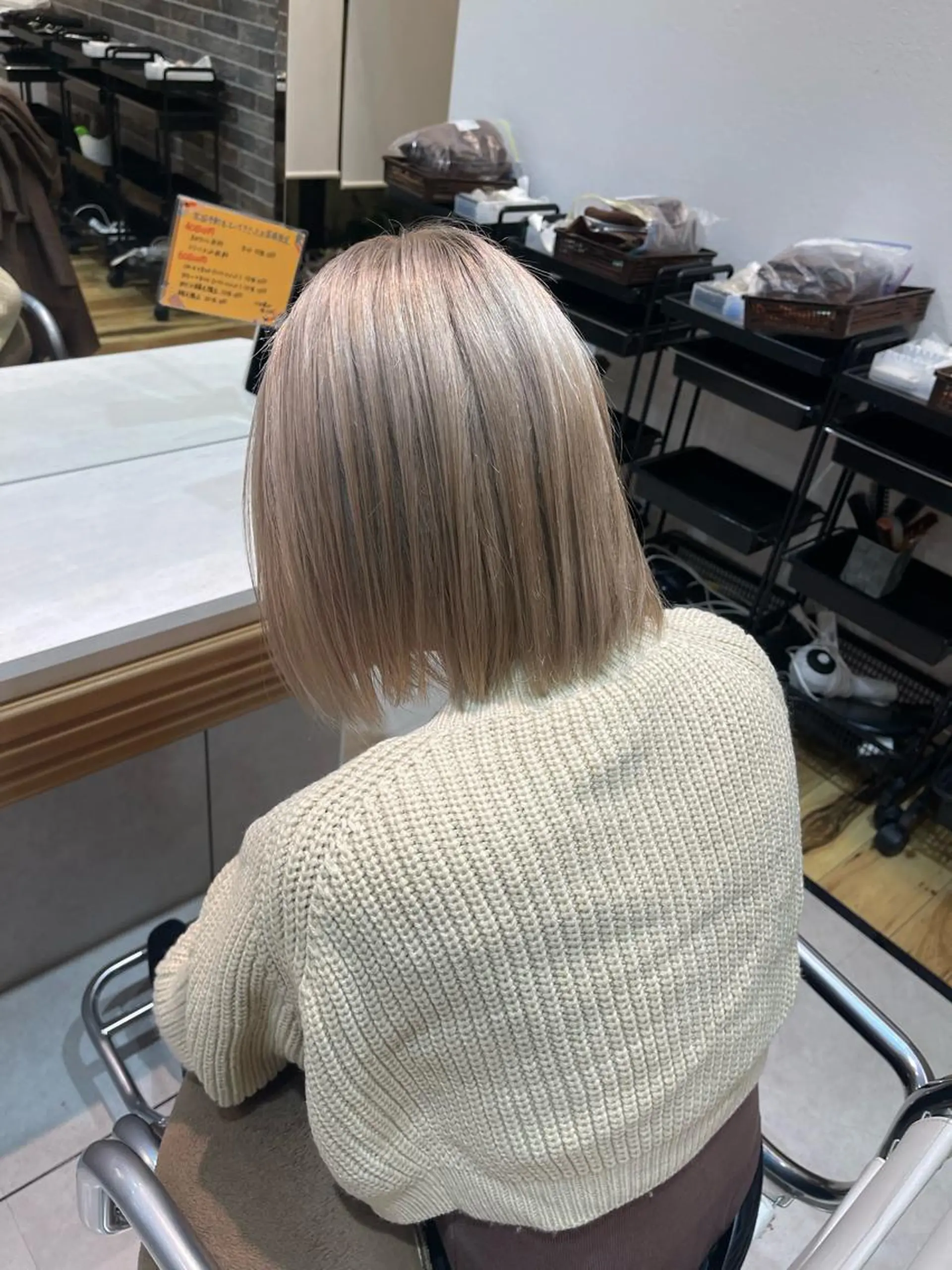 ミディアム ヘアカラー enn.bleach by t.a.g所属・碇山 楓己のヘアスタイル