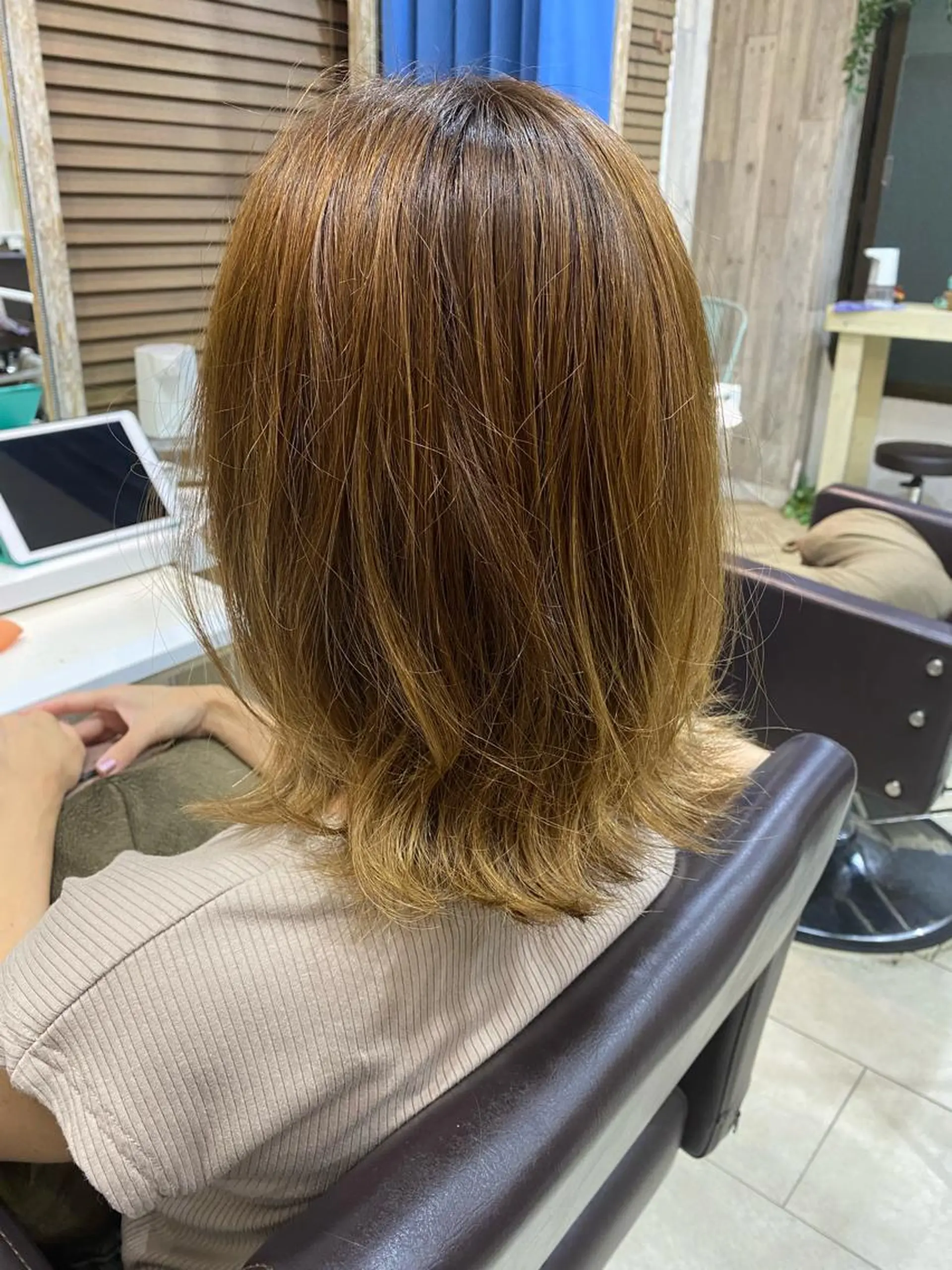 ミディアム カット ヘアカラー hair＆design Navy所属・吉川 眞之亮のヘアスタイル