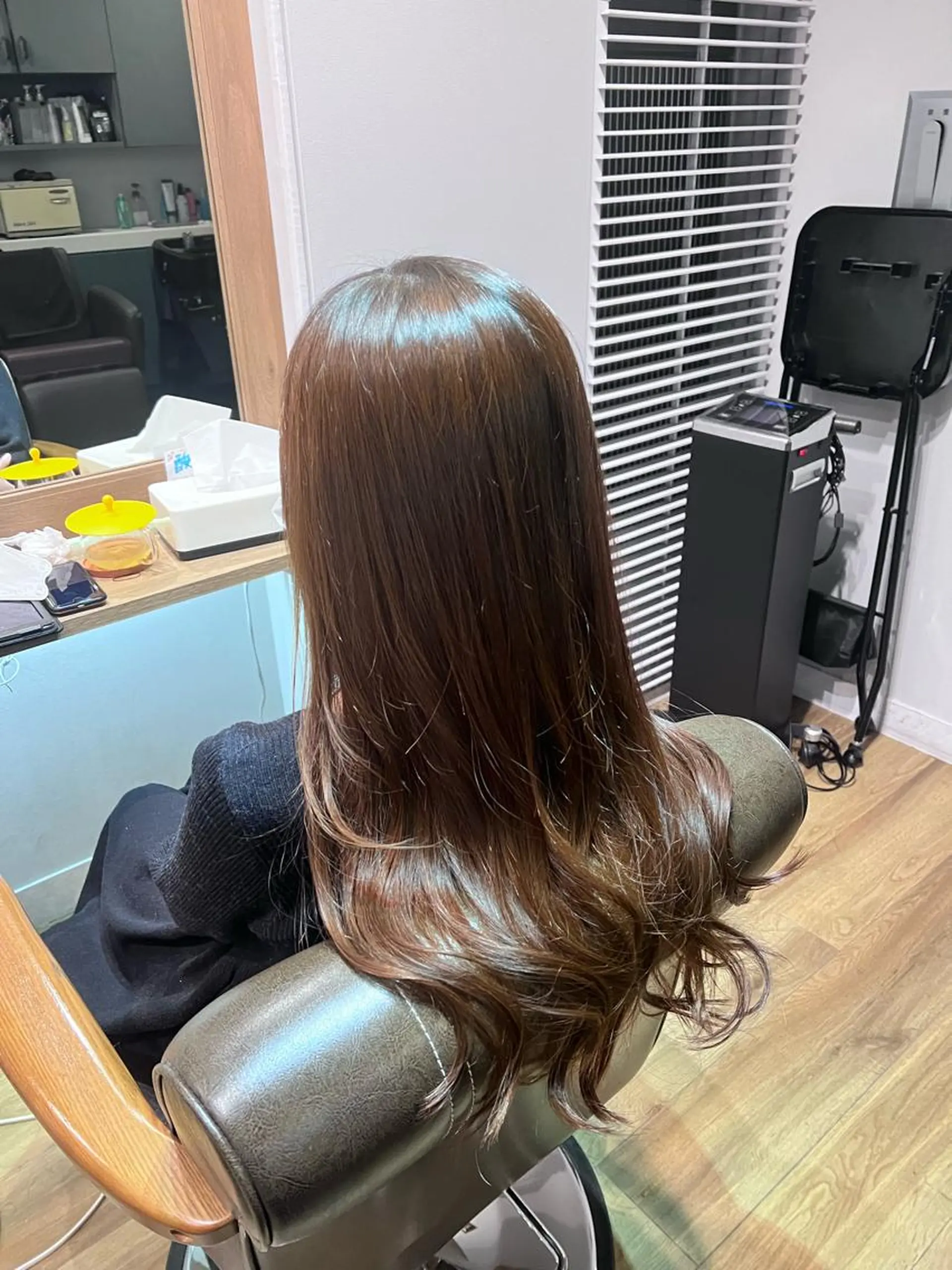 ロング カラー ブラウンカラー カット ヘアカラー トリートメント ツキダテ ユイのヘアスタイル