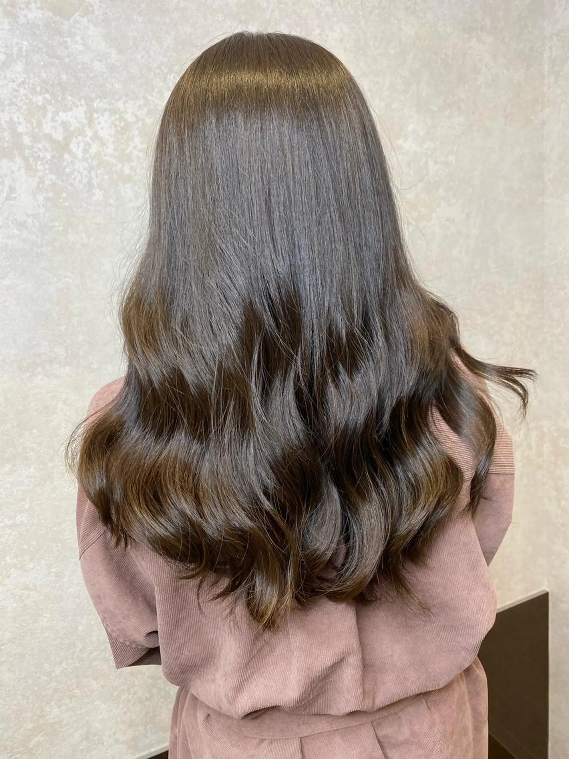 ロング カラー アッシュ ベージュカラー 黒髪 ブリーチ ケアブリーチ CIEL天六店 三上春のヘアスタイル