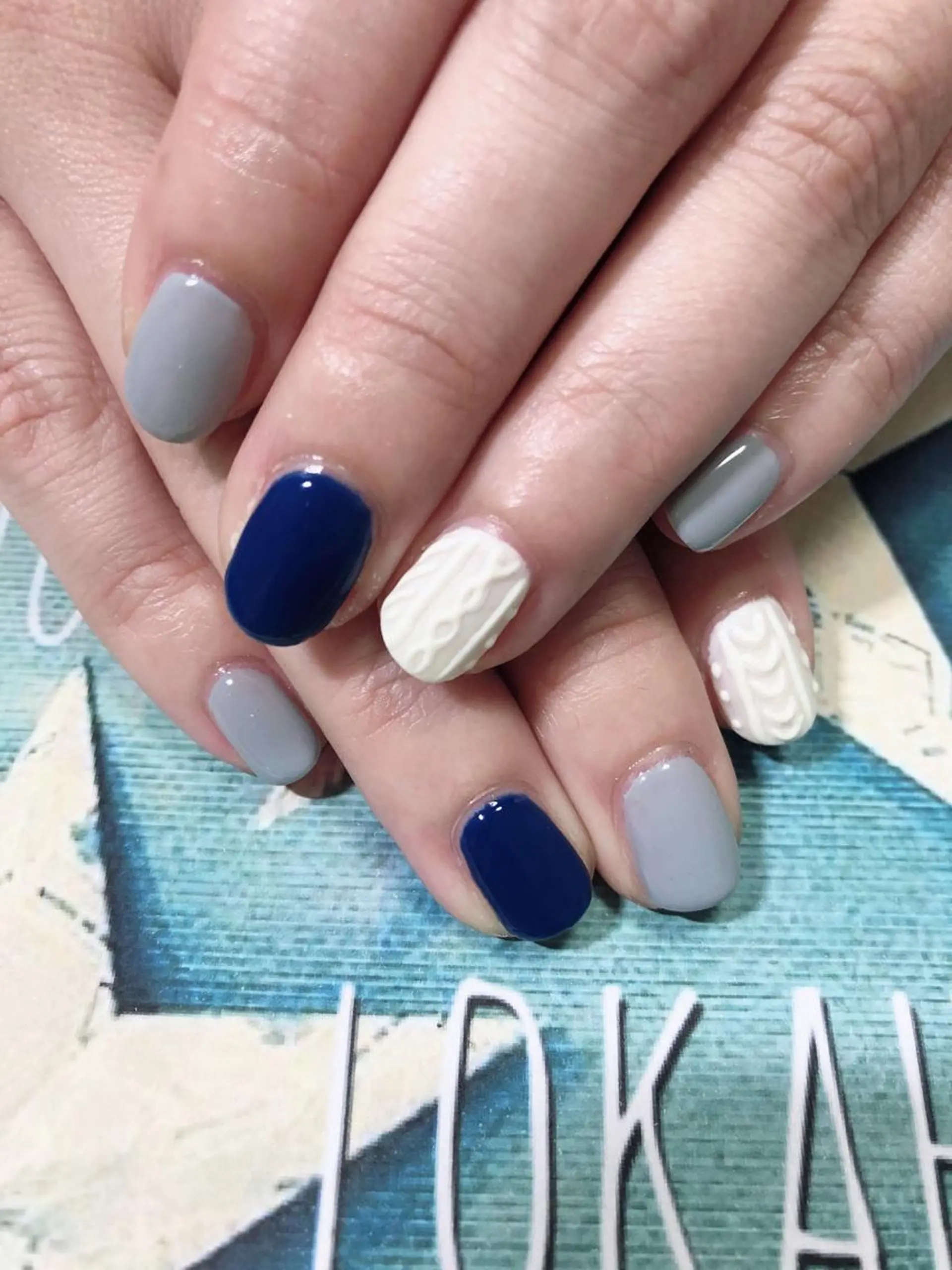 ネイル ハンドネイル フットネイル Lokahi NAILのネイルデザイン