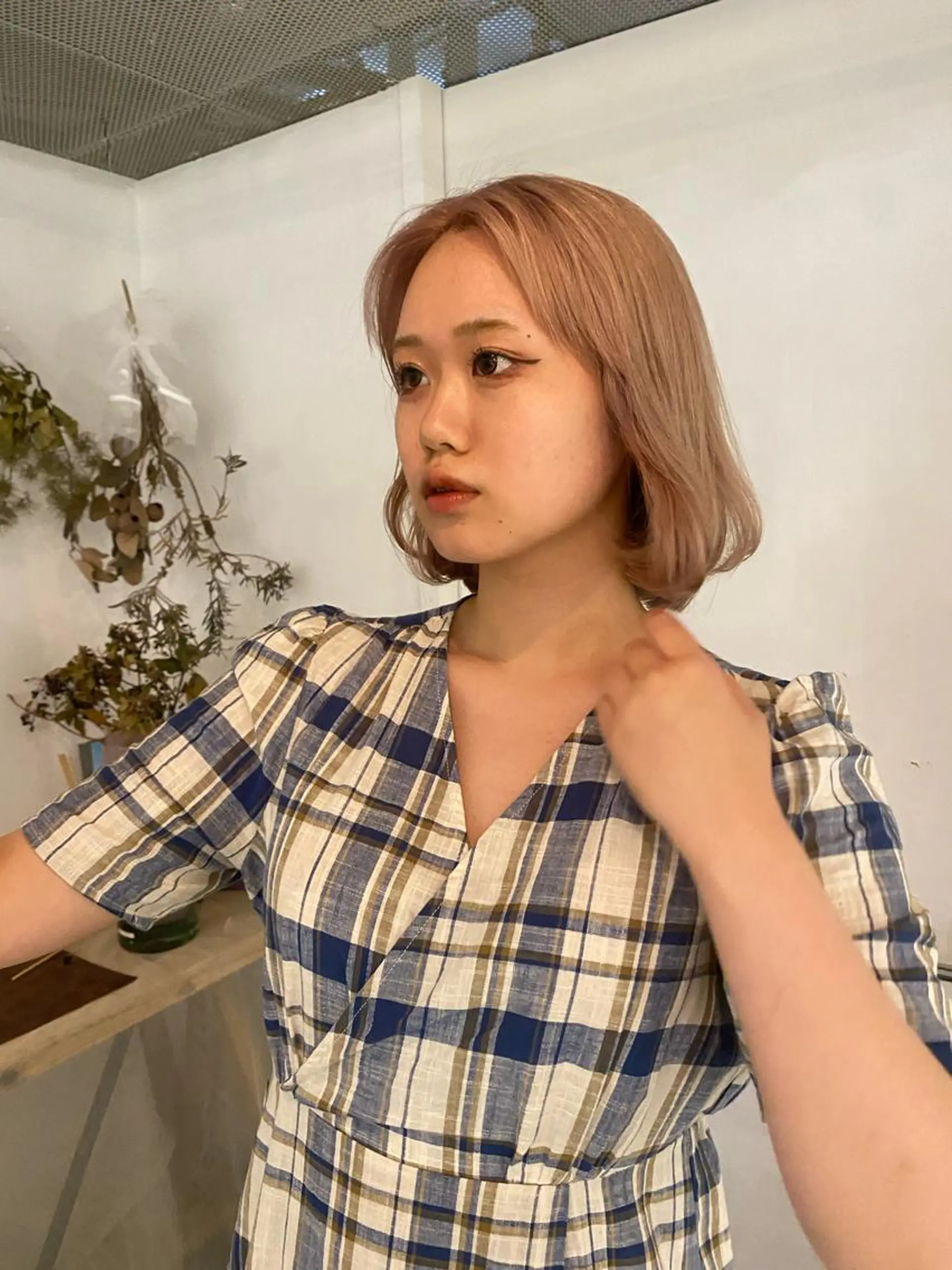 ショート カラー 🌻名古屋🌻 🫧ハイトーン🫧のヘアスタイル