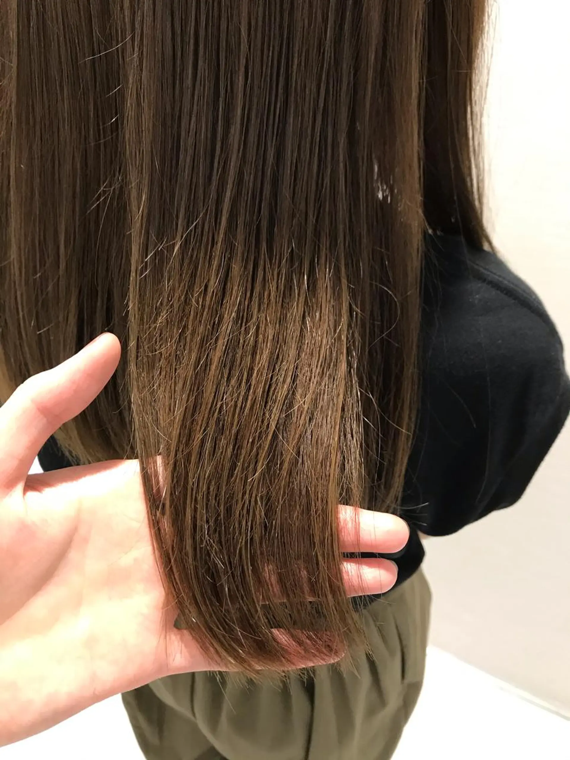 セミロング カラー アッシュ 【東北メンズヘア1 位受賞🥇】本間祐太のヘアスタイル