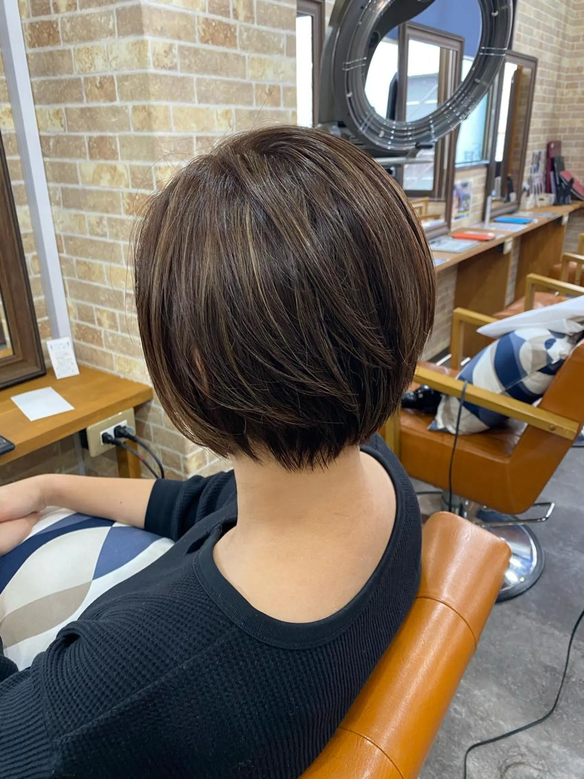 ショート ヘアカラー トリートメント 美髪ヘア 🤍erikaのヘアスタイル