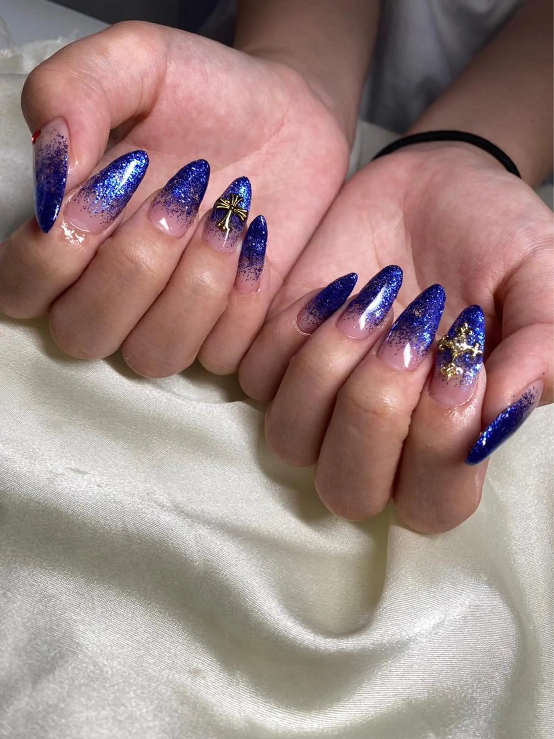 ネイル マツエク・マツパ アイブロウ 眉カラー 韓国風マツエク パリジェンヌラッシュリフト まつげパーマ ワンホンマツエク ハンドネイル Nail&eye Belire 新宿のネイルデザイン