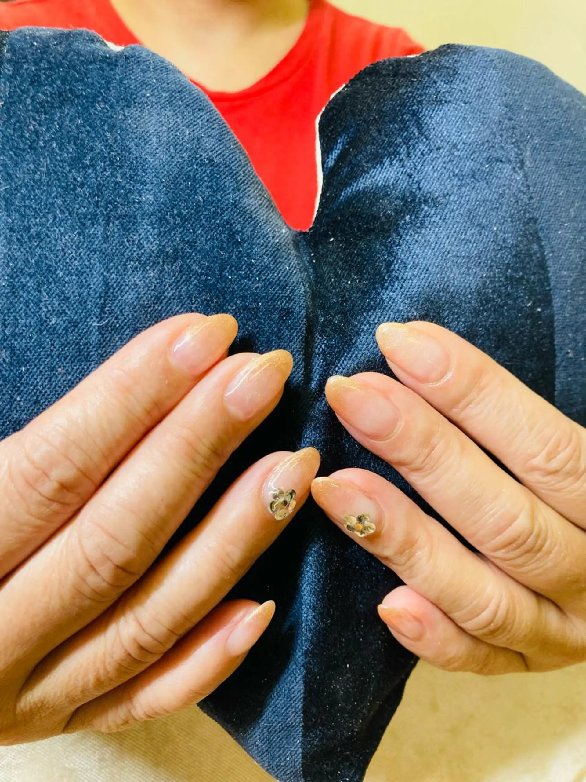 ネイル ECLAT エクラ所属・寺山 千鶴のネイルデザイン