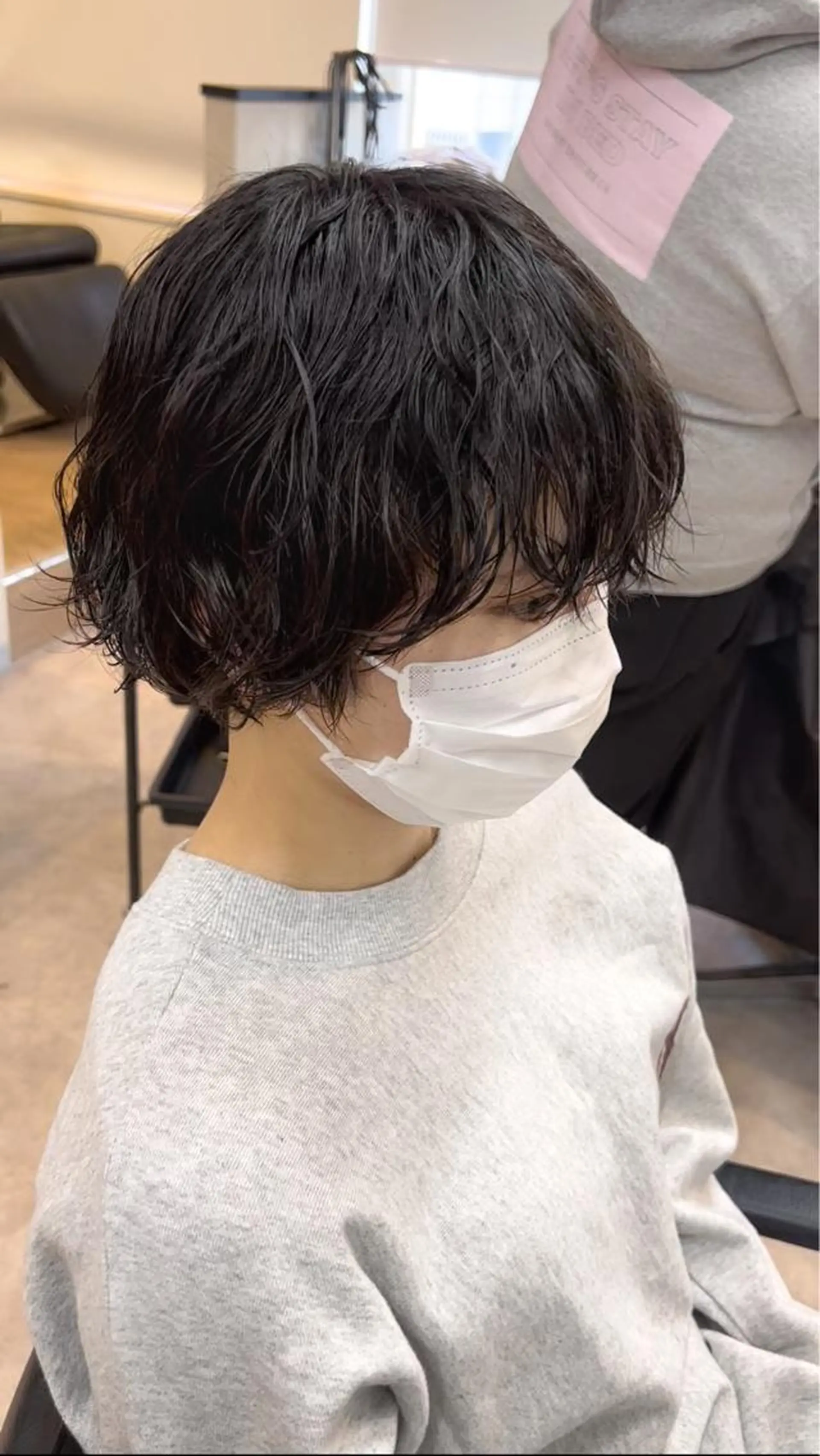 ショート パーマ ハイライト ウルフカット スパイラルパーマ カット パーマ ヘアセット メンズStylist 山根慧のヘアスタイル