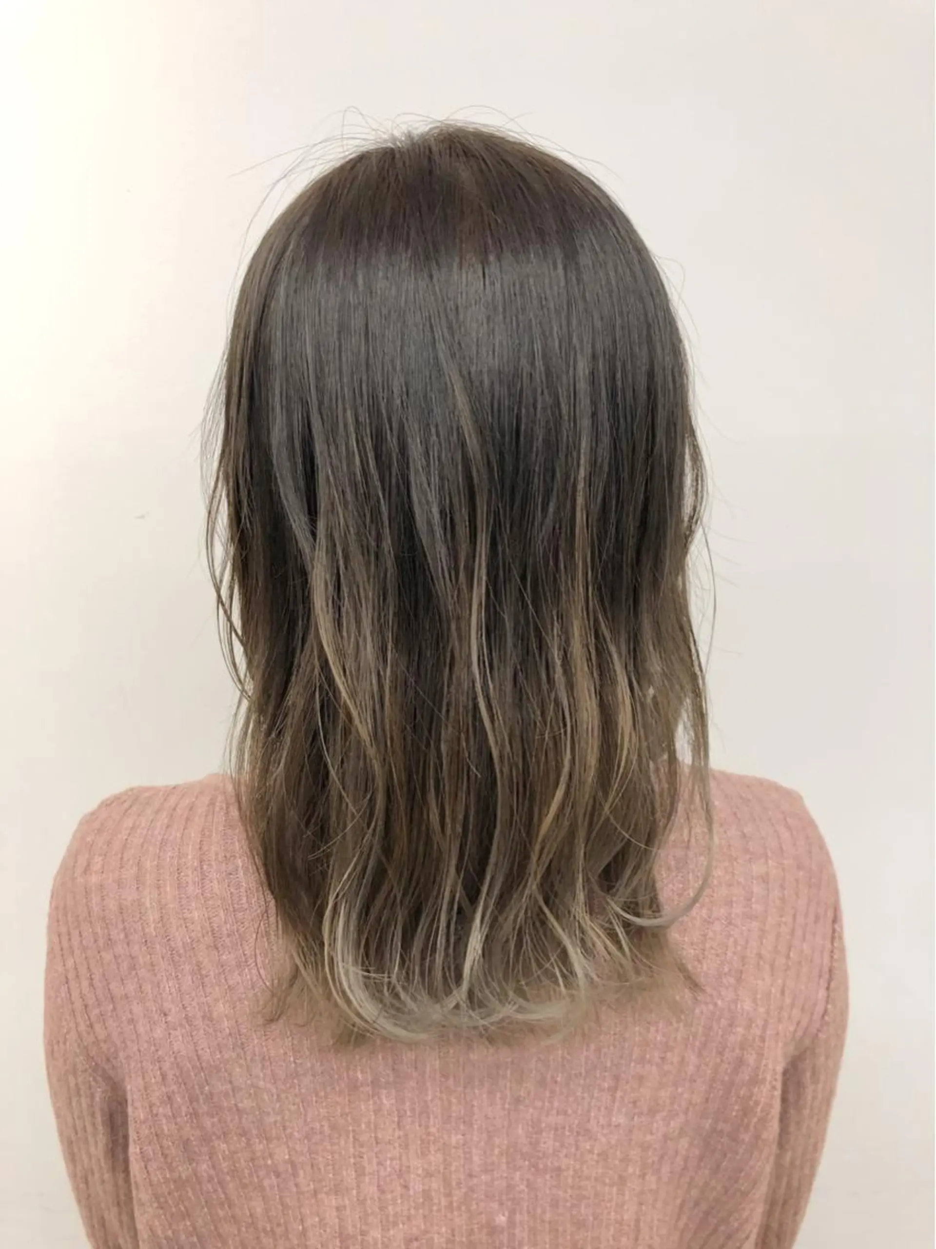 ミディアム カラー バレイヤージュ レイヤーカット 代表　YUKI ☆のヘアスタイル